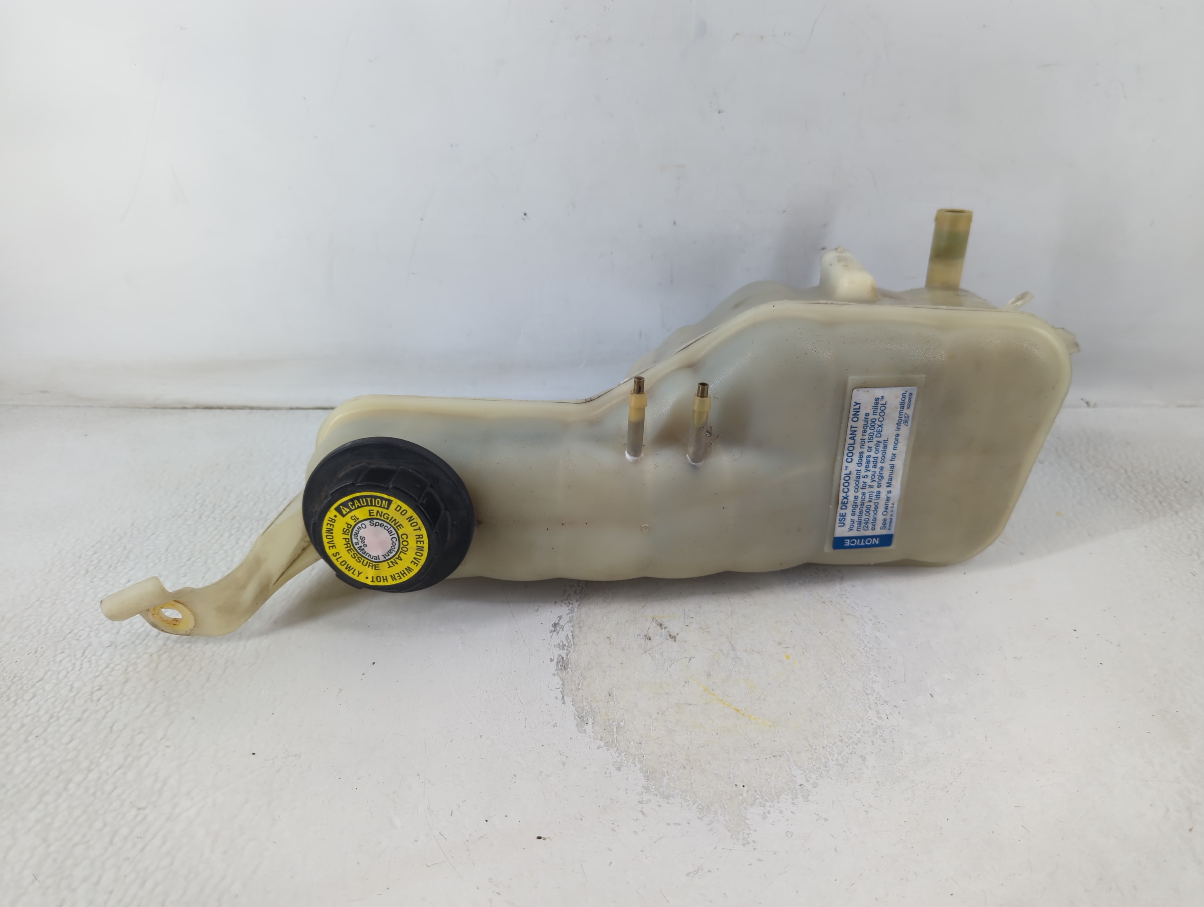 1997 Oldsmobile Achieva Radiator Coolant Overflow Expansion Tank Bottle 802336 - Oemusedautoparts1.com