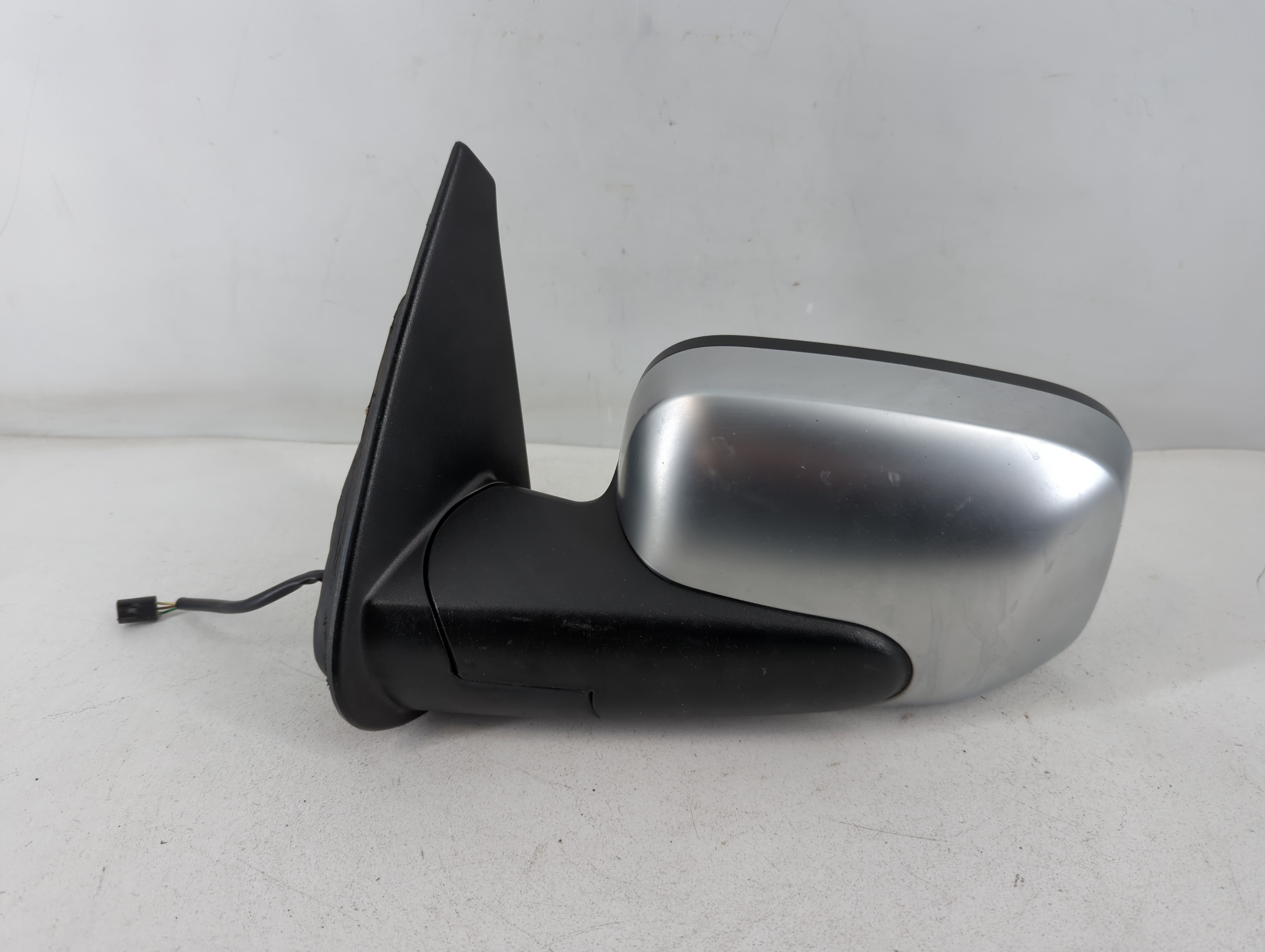 Picture of 2006-2007 Chevrolet Hhr Driver Left Side View Power Door Mirror Grey 802344