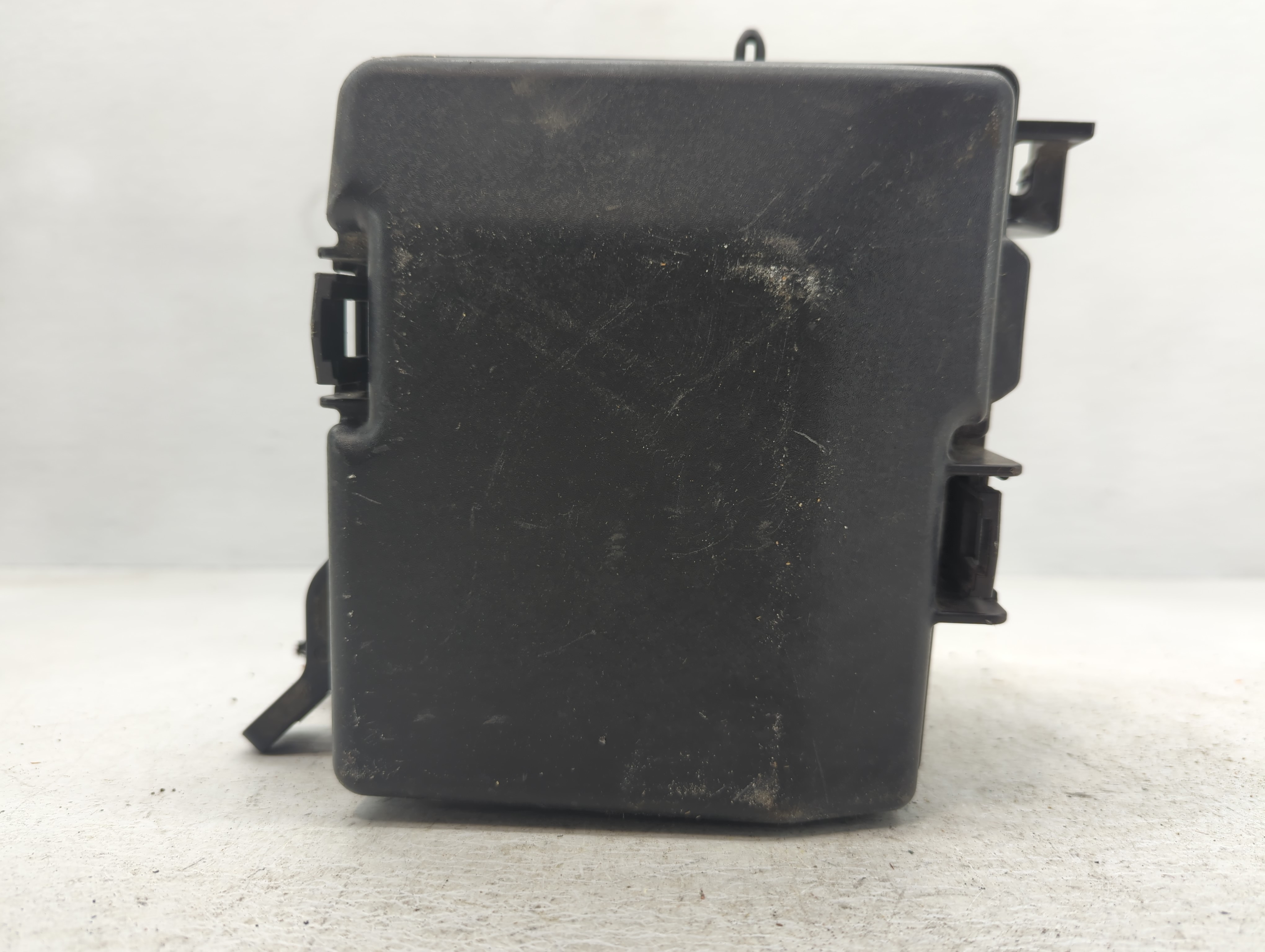 2016-2017 Hyundai Sonata Fusebox Fuse Box Relay Module 802382 - Oemusedautoparts1.com