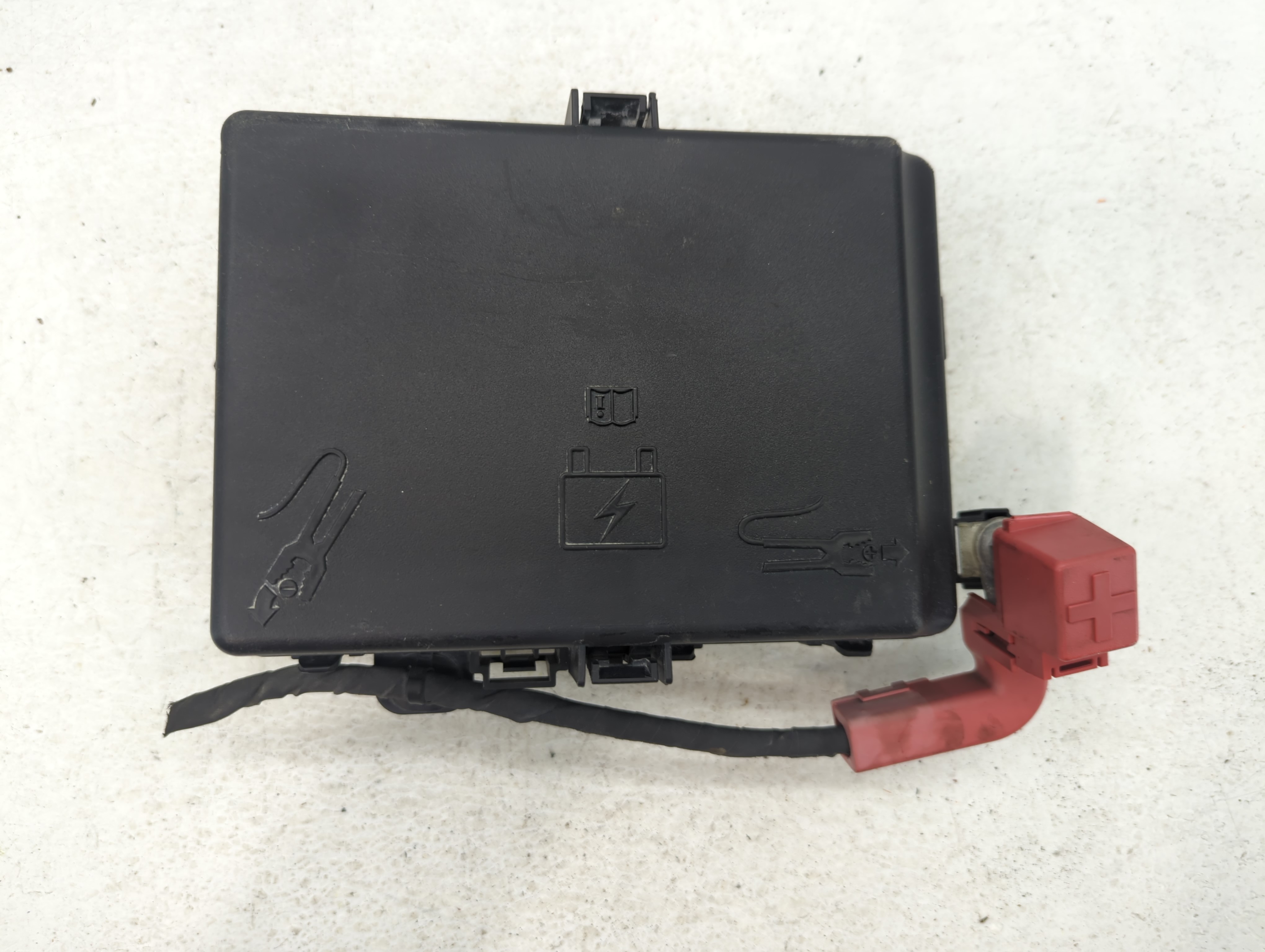 2017-2017 Dodge Charger Fusebox Fuse Box Relay Module P68304841ad 802384 - Oemusedautoparts1.com