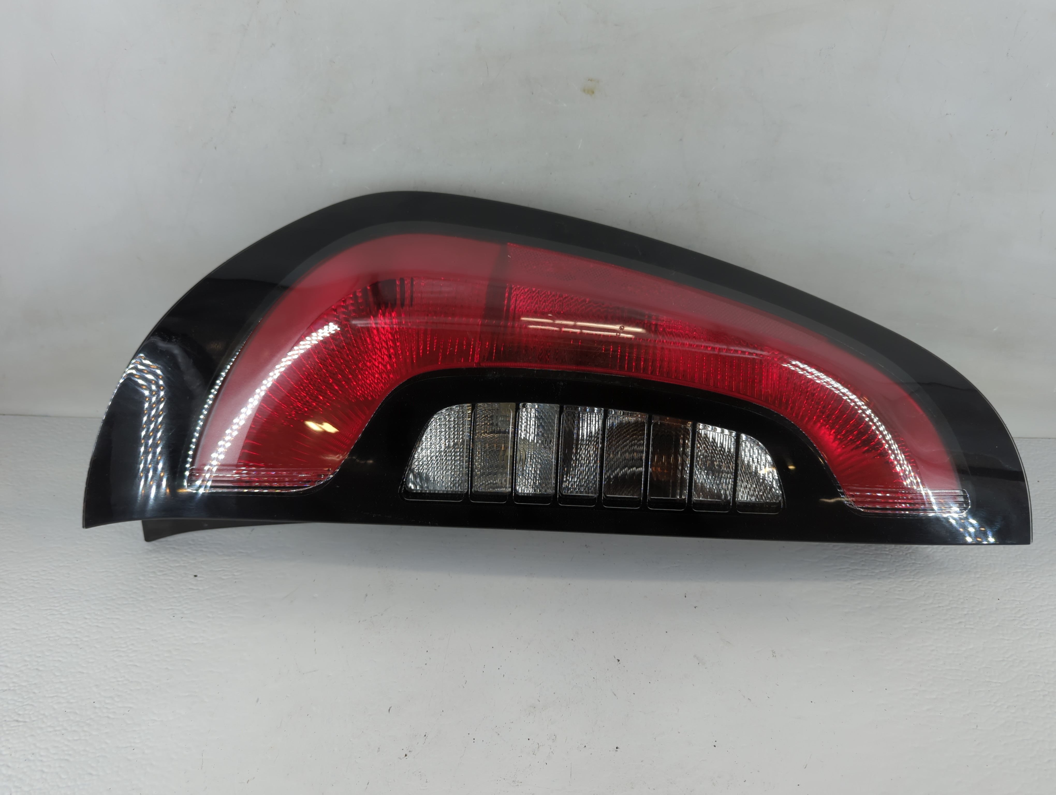 2014-2019 Kia Soul Driver Left Side Tail Light Taillight Oem 802405 - Oemusedautoparts1.com
