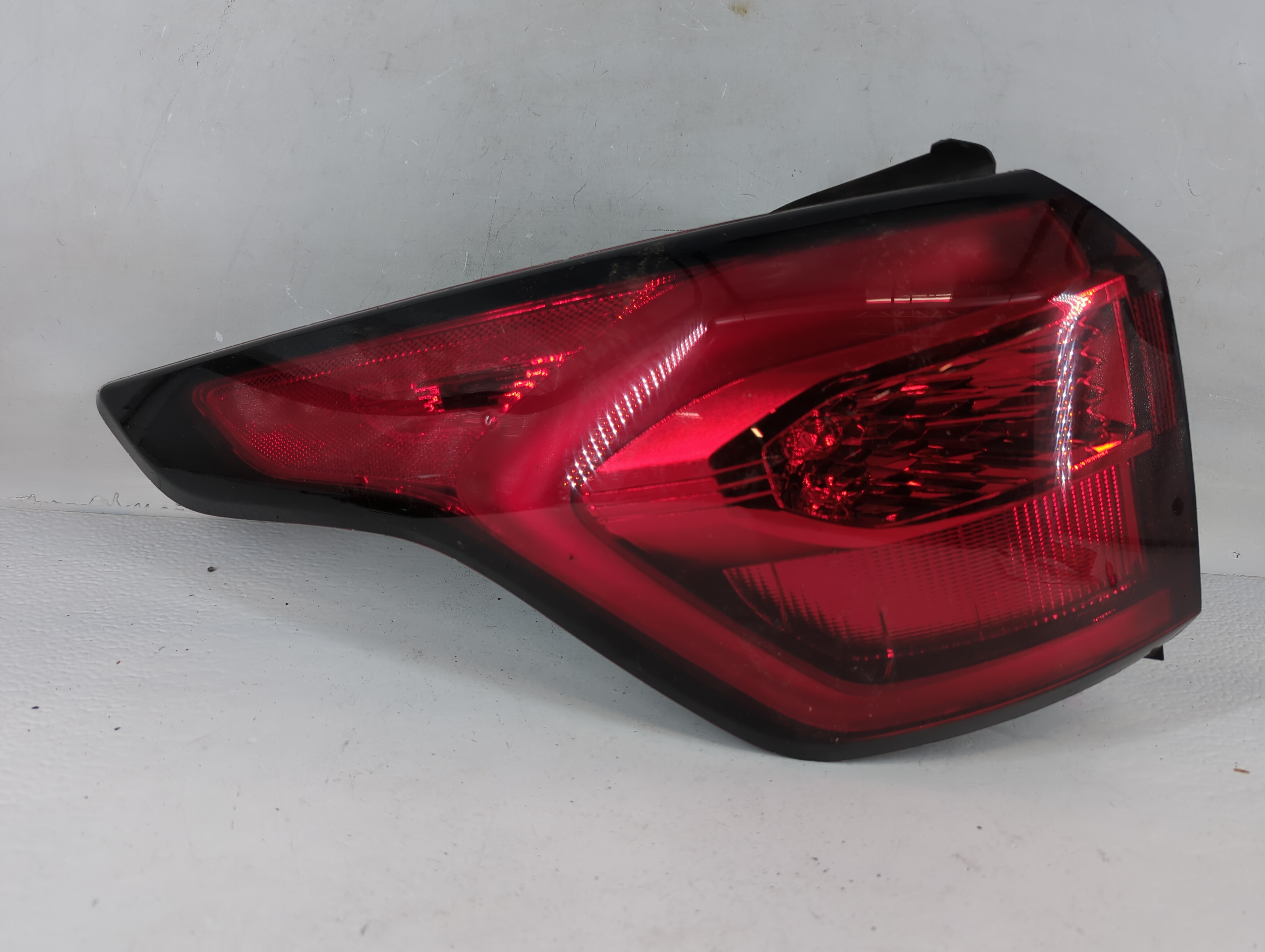 Picture of 2019-2019 Ford Escape Driver Left Side Tail Light Taillight Oem 802409