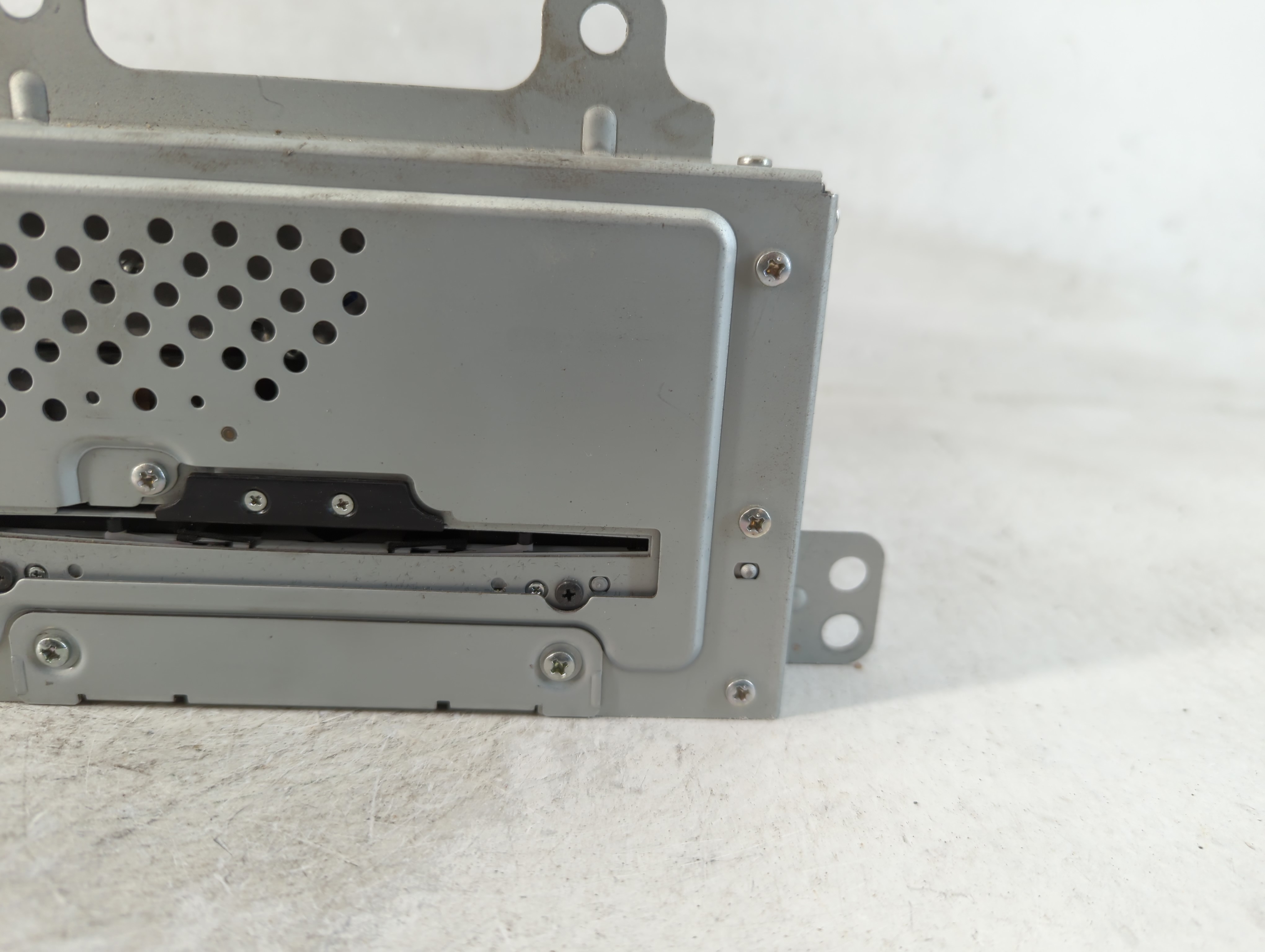 2011-2011 Cadillac Srx Am Fm Cd Player Radio Receiver 802423 - Oemusedautoparts1.com