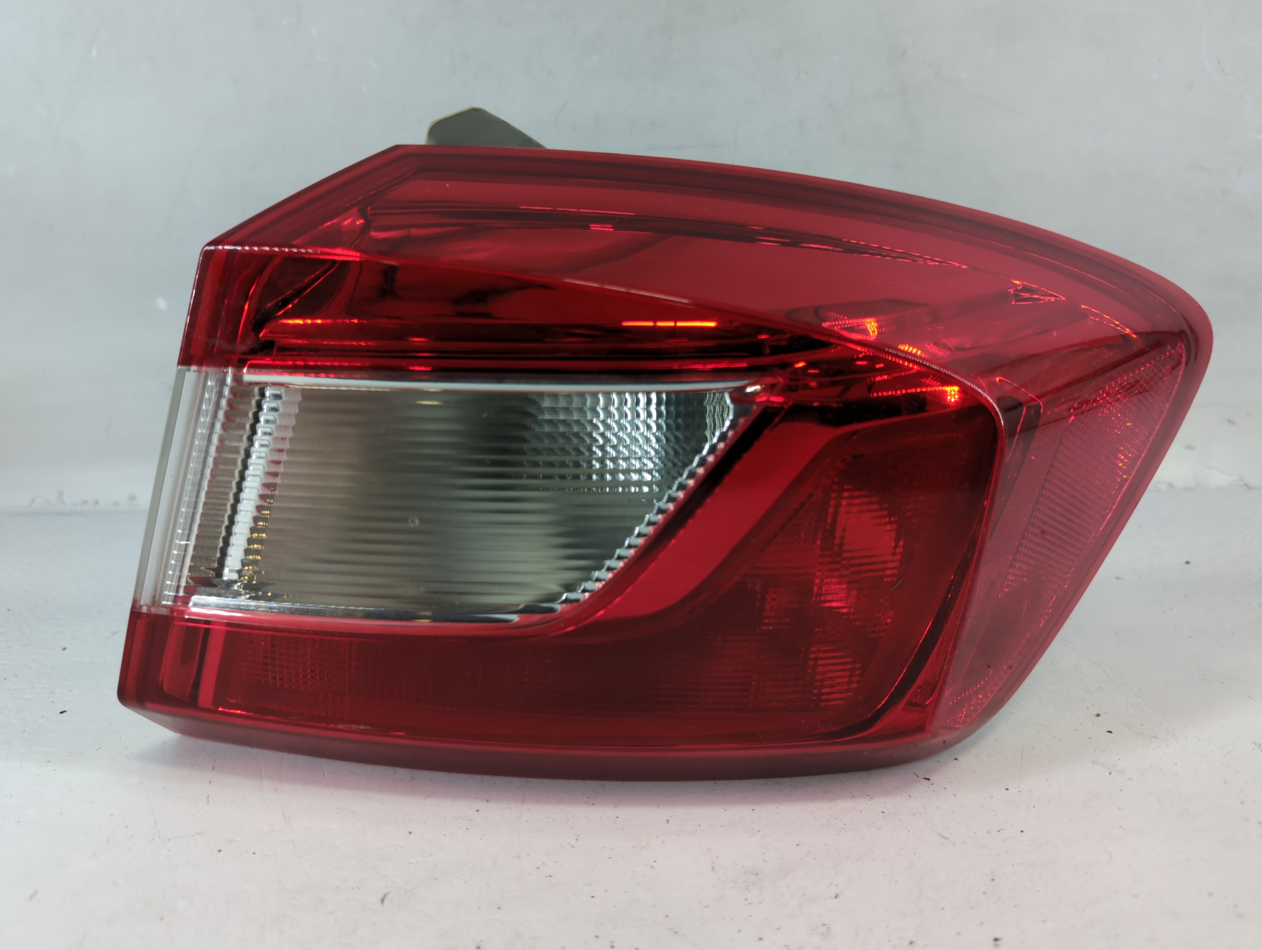 2016-2016 Chevrolet Cruze Passenger Right Side Tail Light Taillight Oem 802435 - Oemusedautoparts1.com