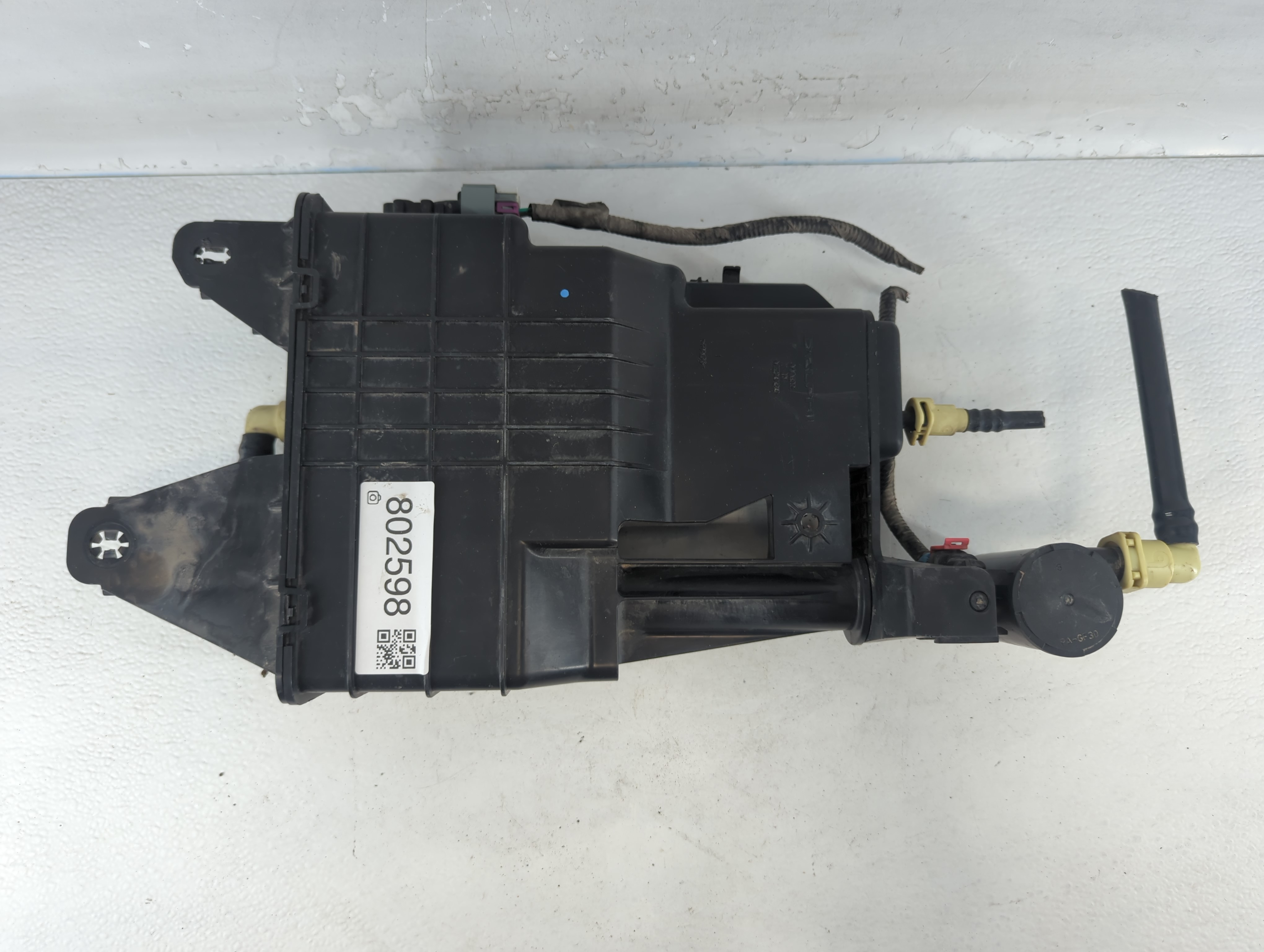 Picture of 2010 Cadillac Srx Fuel Vapor Charcoal Canister 802598