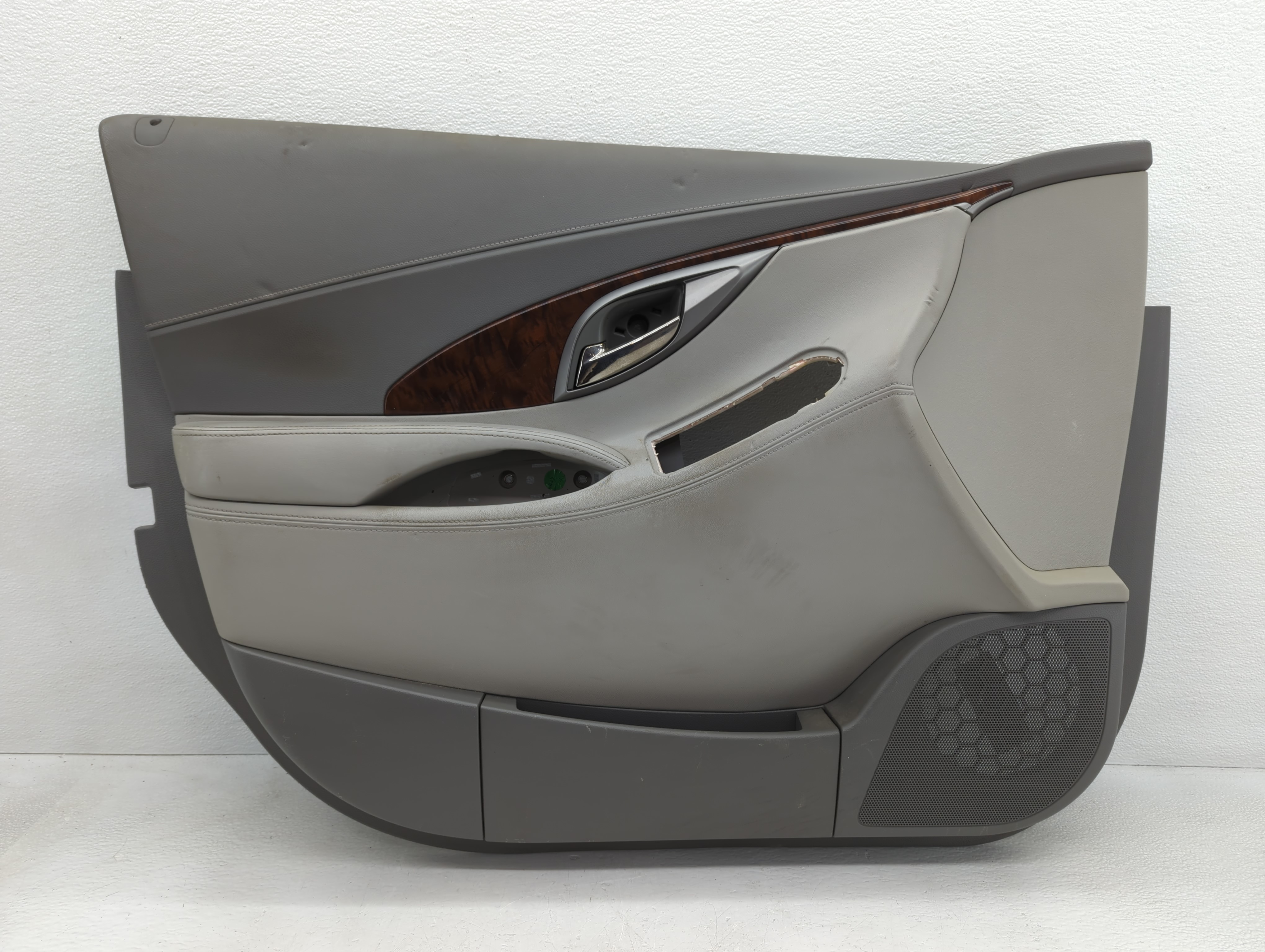 2010 Buick Lacross Front Left Driver Interior Door Panel Trim Grey 802618 - Oemusedautoparts1.com