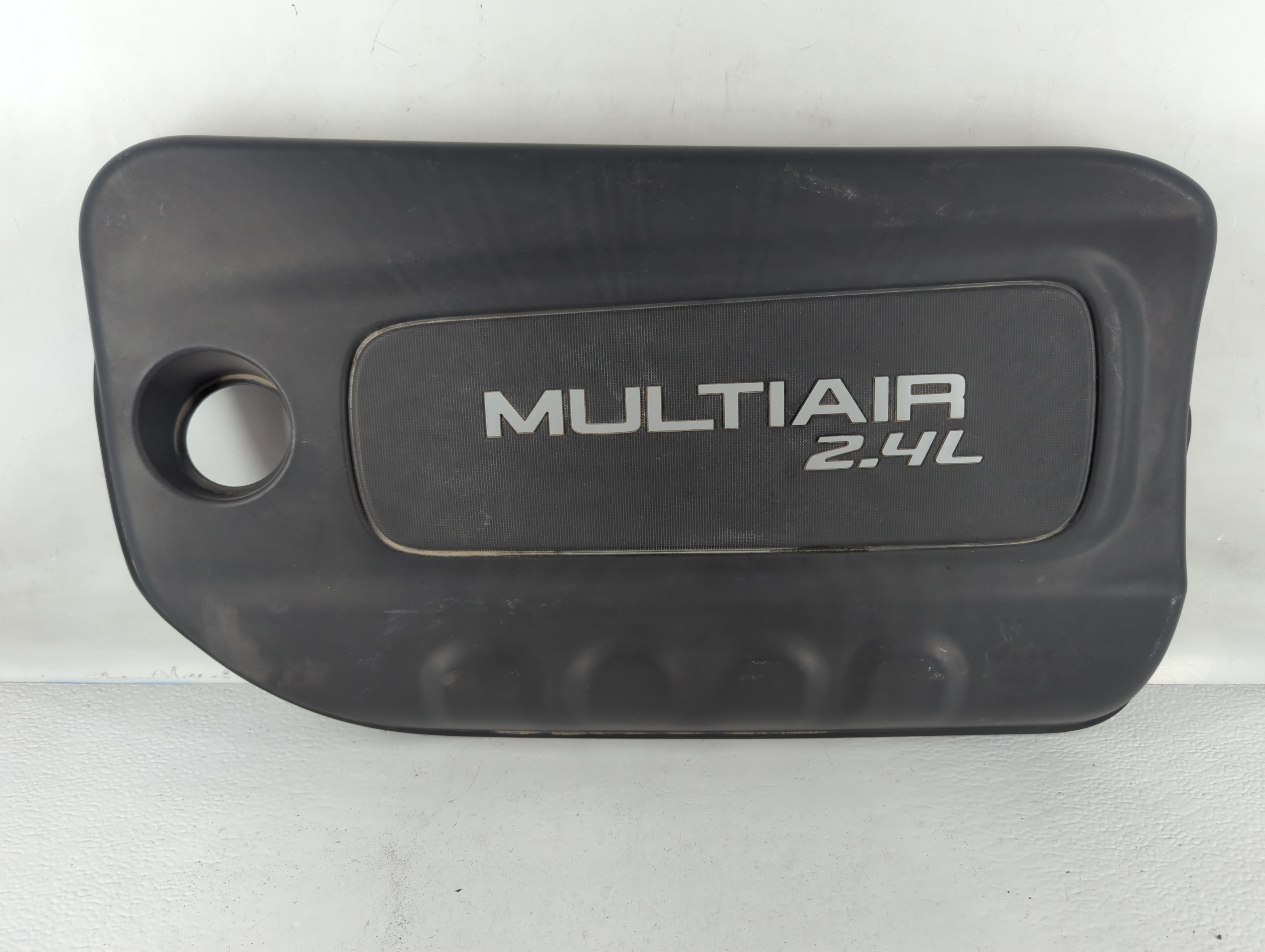 2015 Chrysler 200 Engine Cover 802634 - Oemusedautoparts1.com