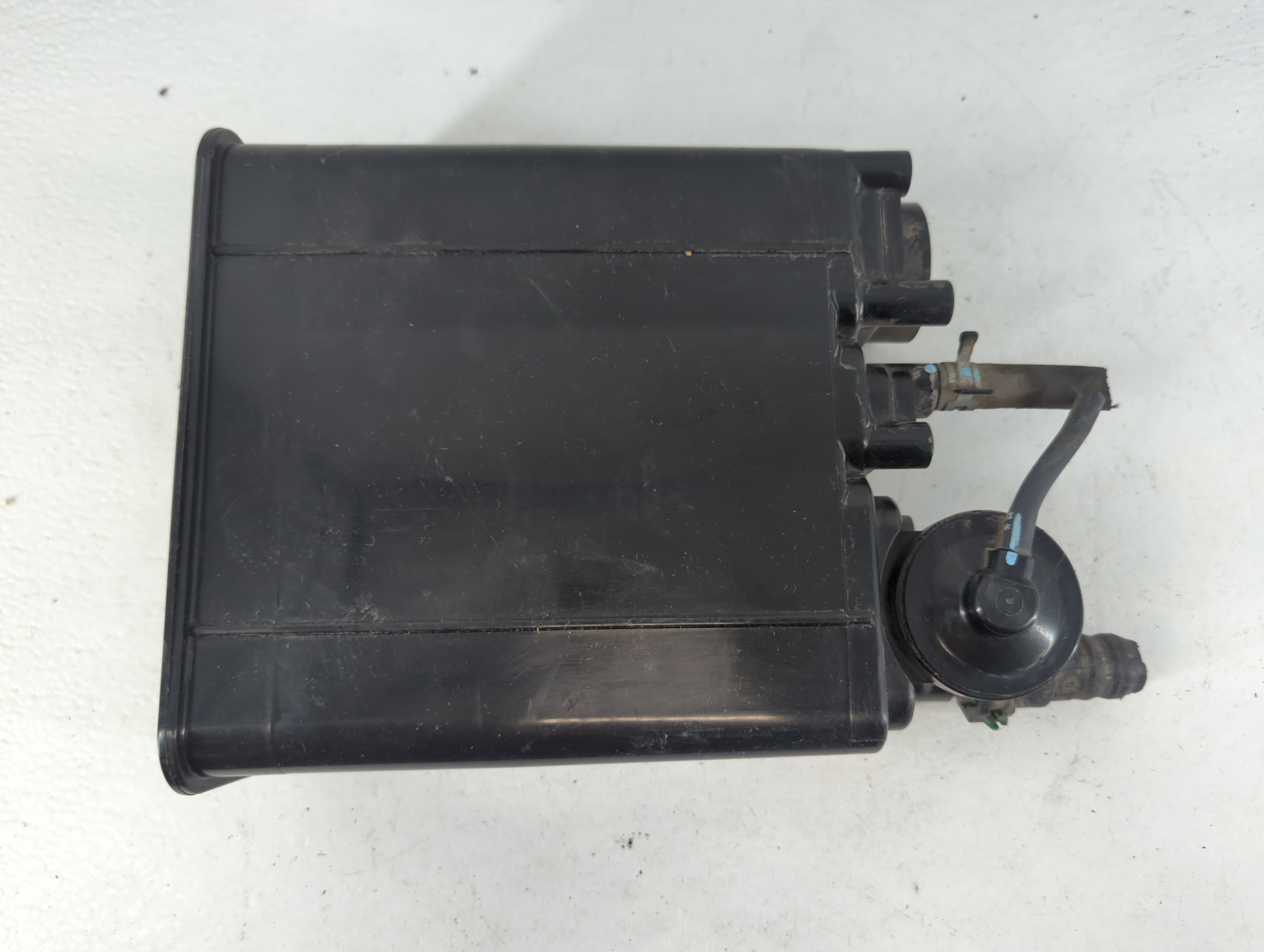 2008 Scion Tc Fuel Vapor Charcoal Canister 802693 - Oemusedautoparts1.com