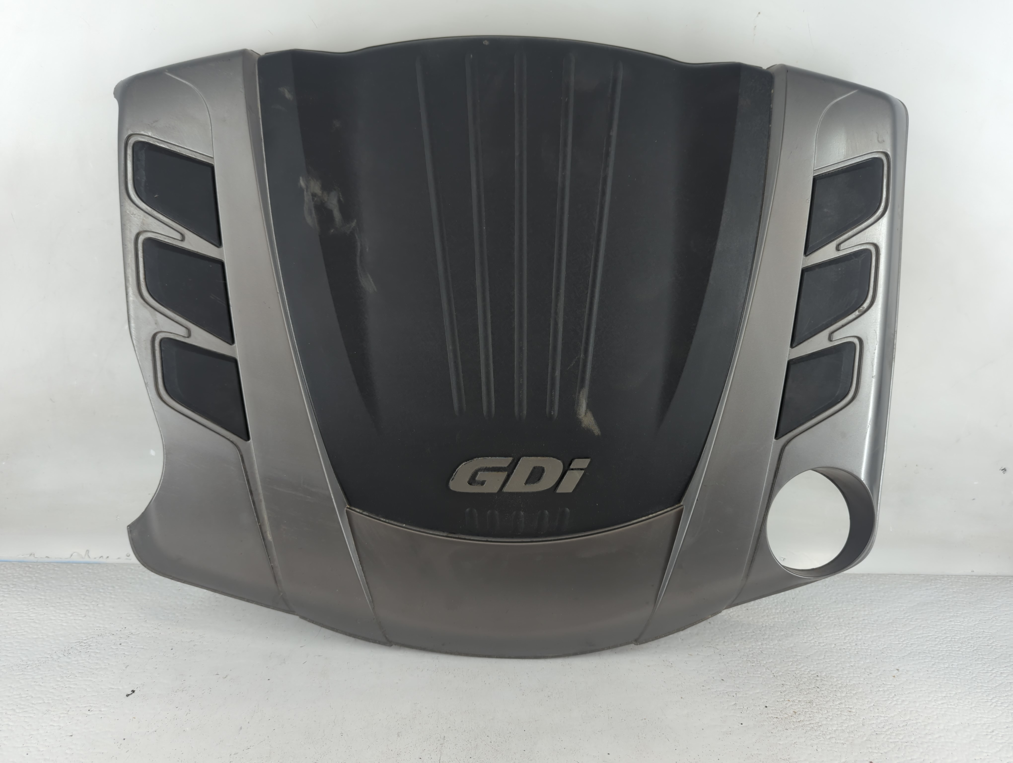 Picture of 2014 Hyundai Genesis Engine Cover 802703
