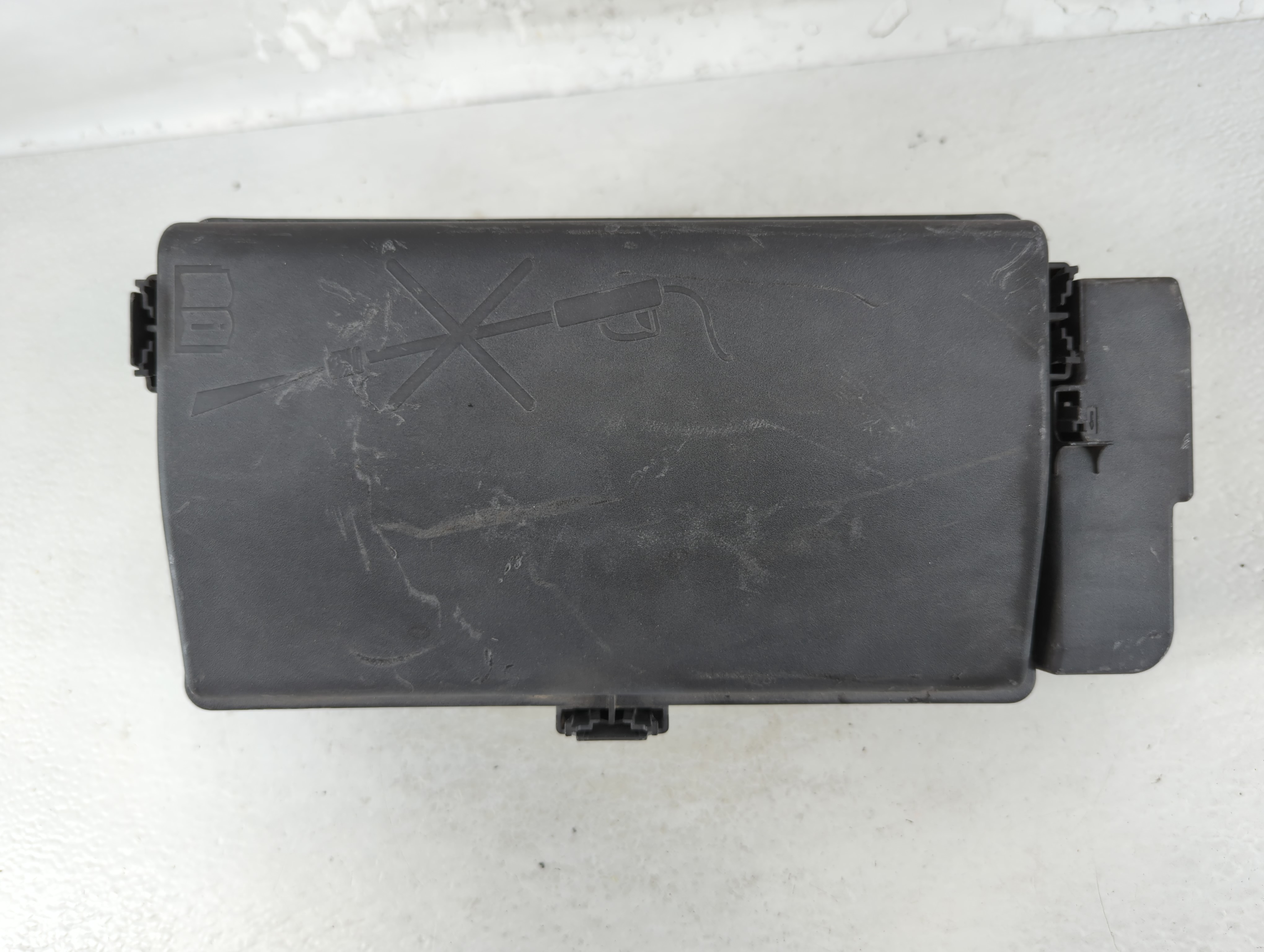 2013-2013 Buick Regal Fusebox Fuse Box Relay Module 22928790-02 802712 - Oemusedautoparts1.com