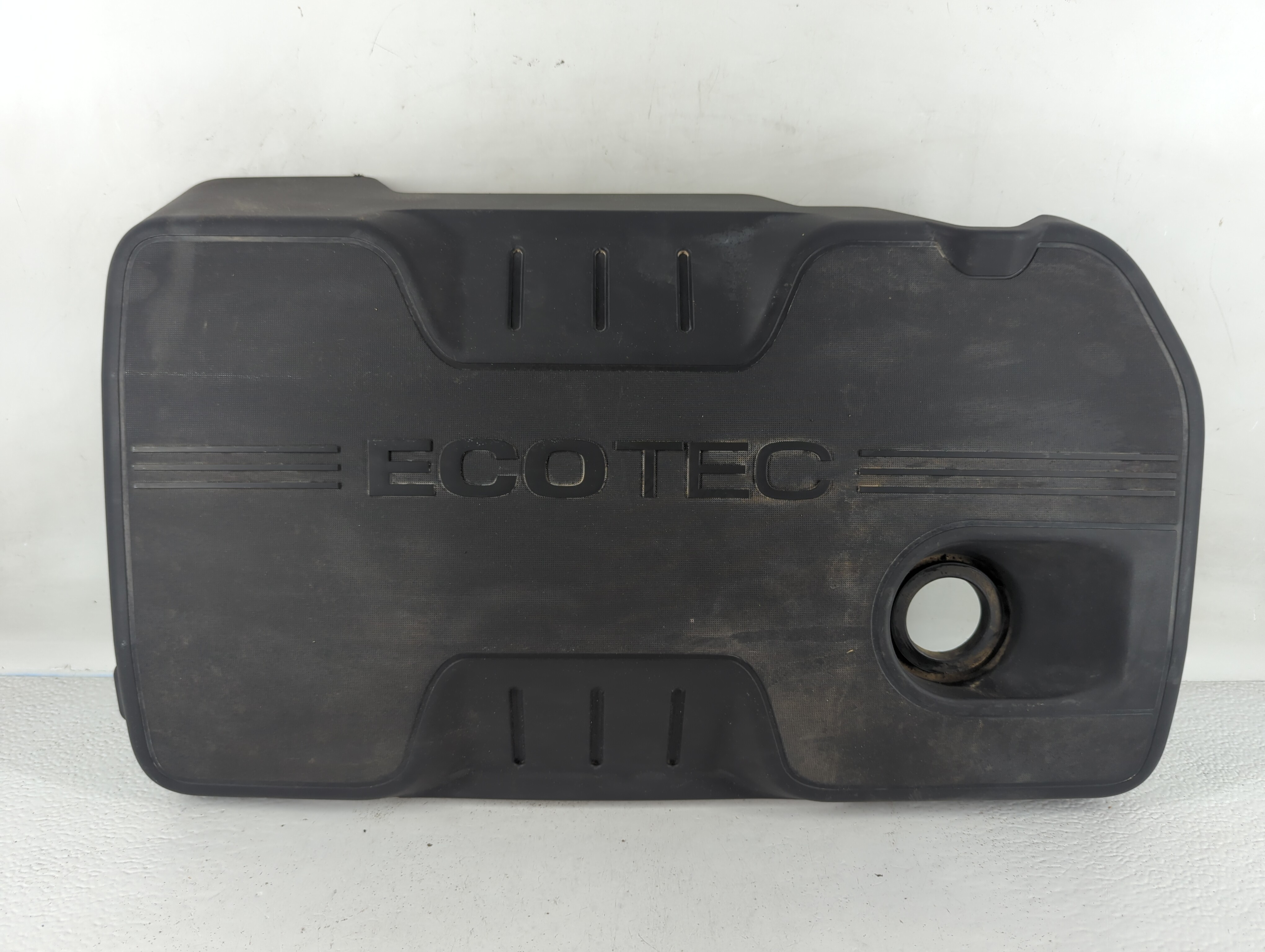 2013 Chevrolet Equinox Engine Cover 802742 - Oemusedautoparts1.com
