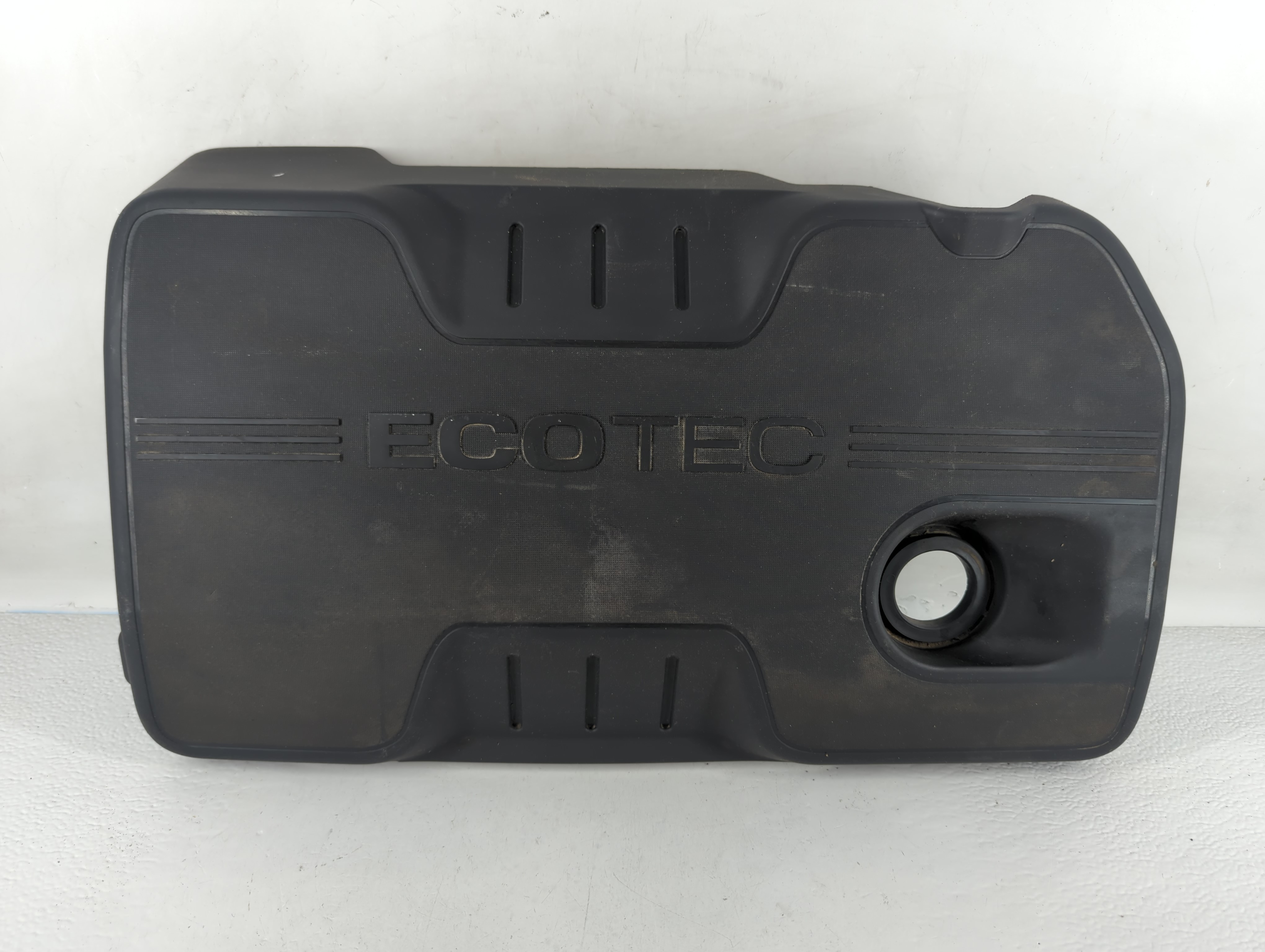 2016 Gmc Terrain Engine Cover 802768 - Oemusedautoparts1.com