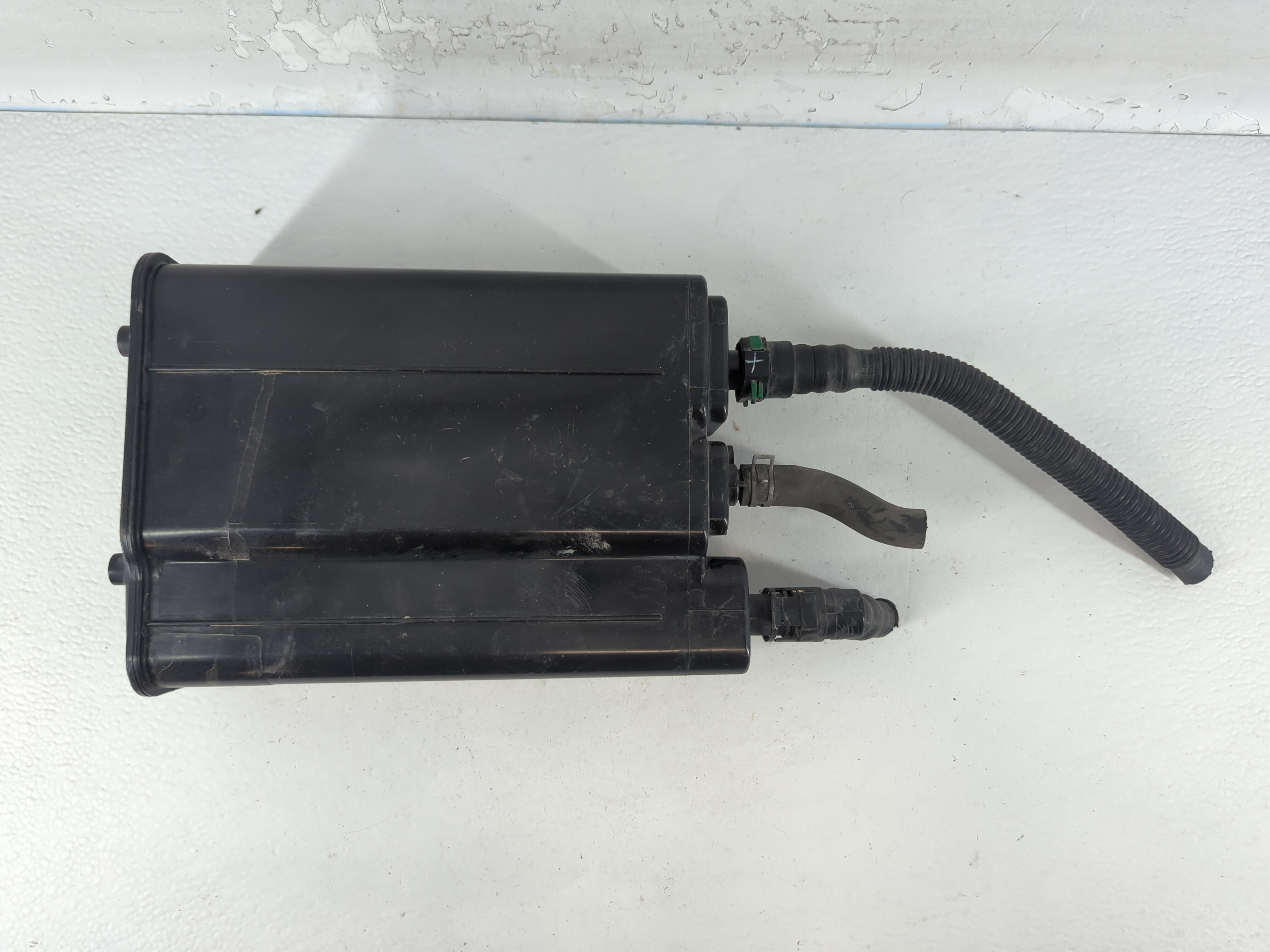 2016 Toyota Prius Fuel Vapor Charcoal Canister 802842 - Oemusedautoparts1.com