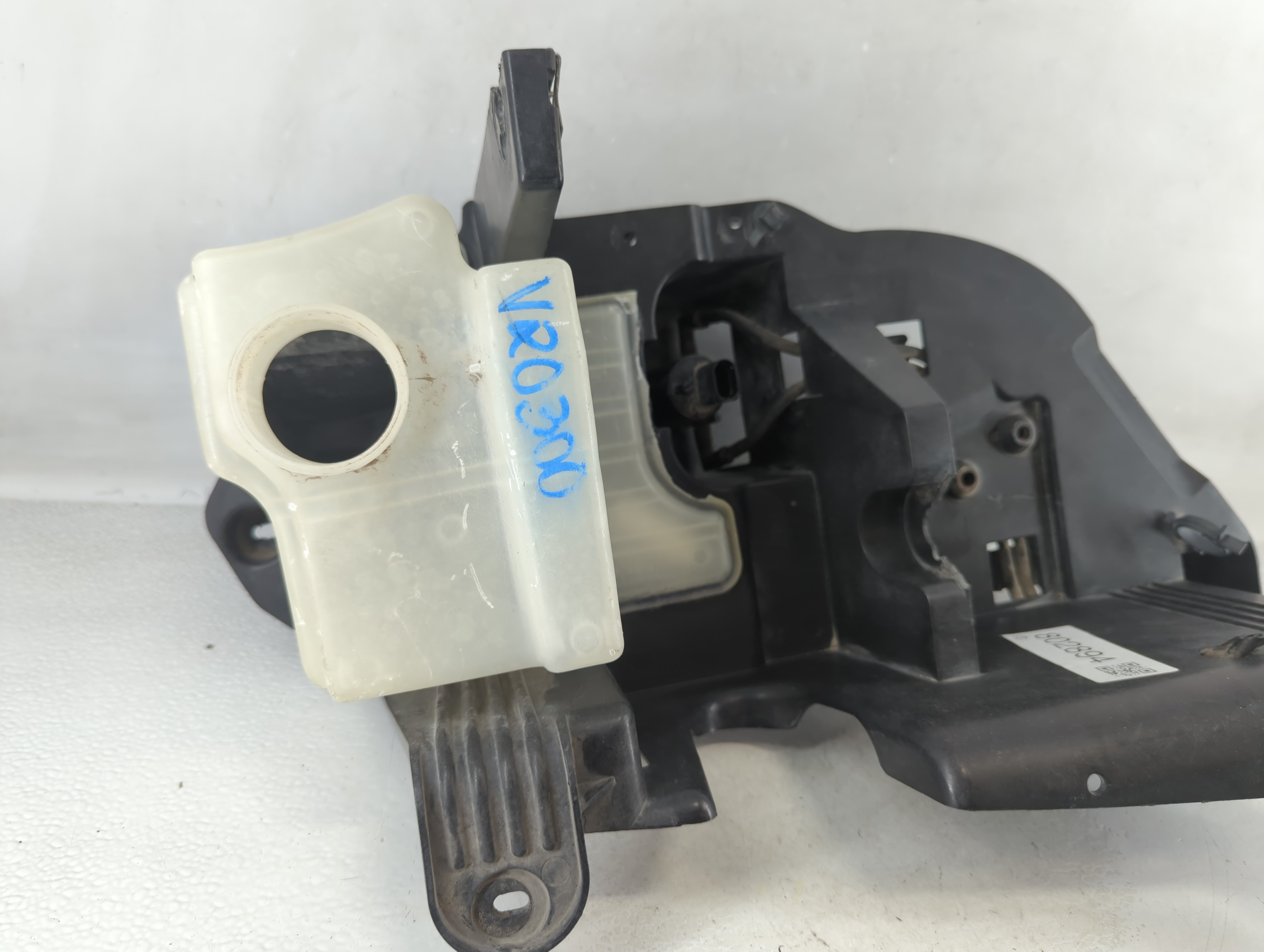 Picture of 2012-2018 Jeep Wrangler Windshield Washer Fluid Reservoir Bottle Oem 802894