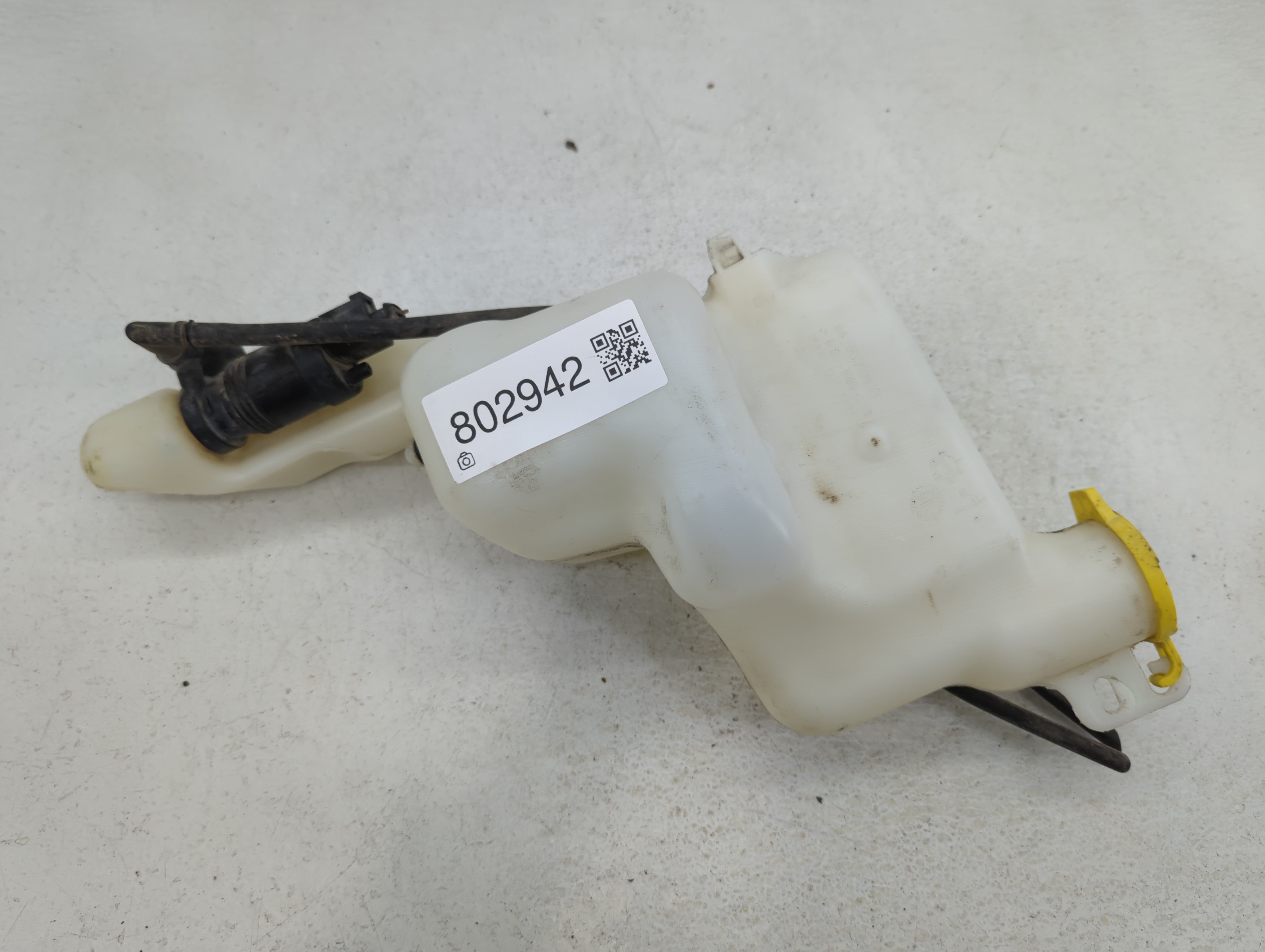 2007-2017 Jeep Patriot Windshield Washer Fluid Reservoir Bottle Oem 802942 - Oemusedautoparts1.com