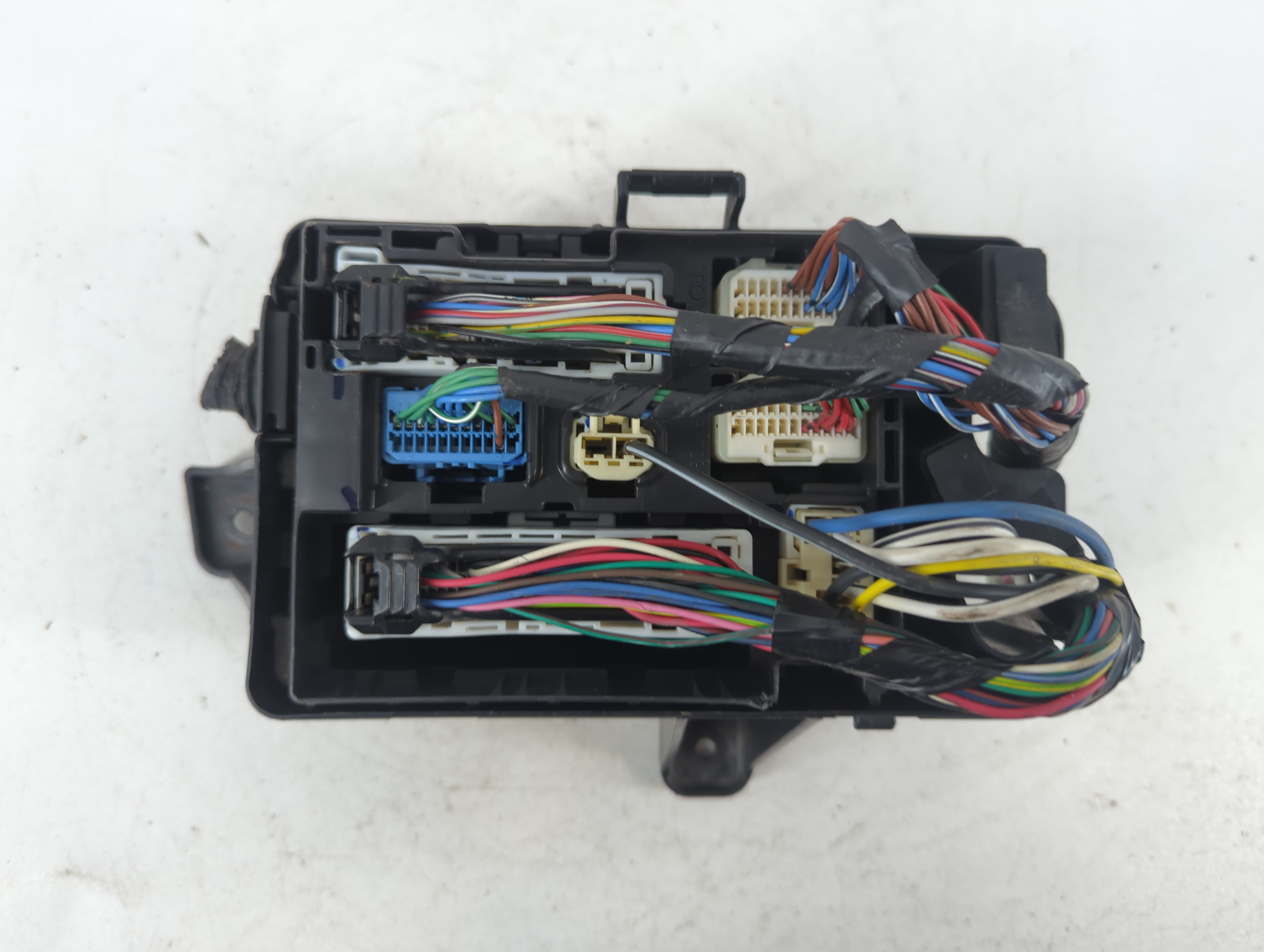 2005-2006 Toyota Tundra Fusebox Fuse Box Relay Module 802969 - Oemusedautoparts1.com