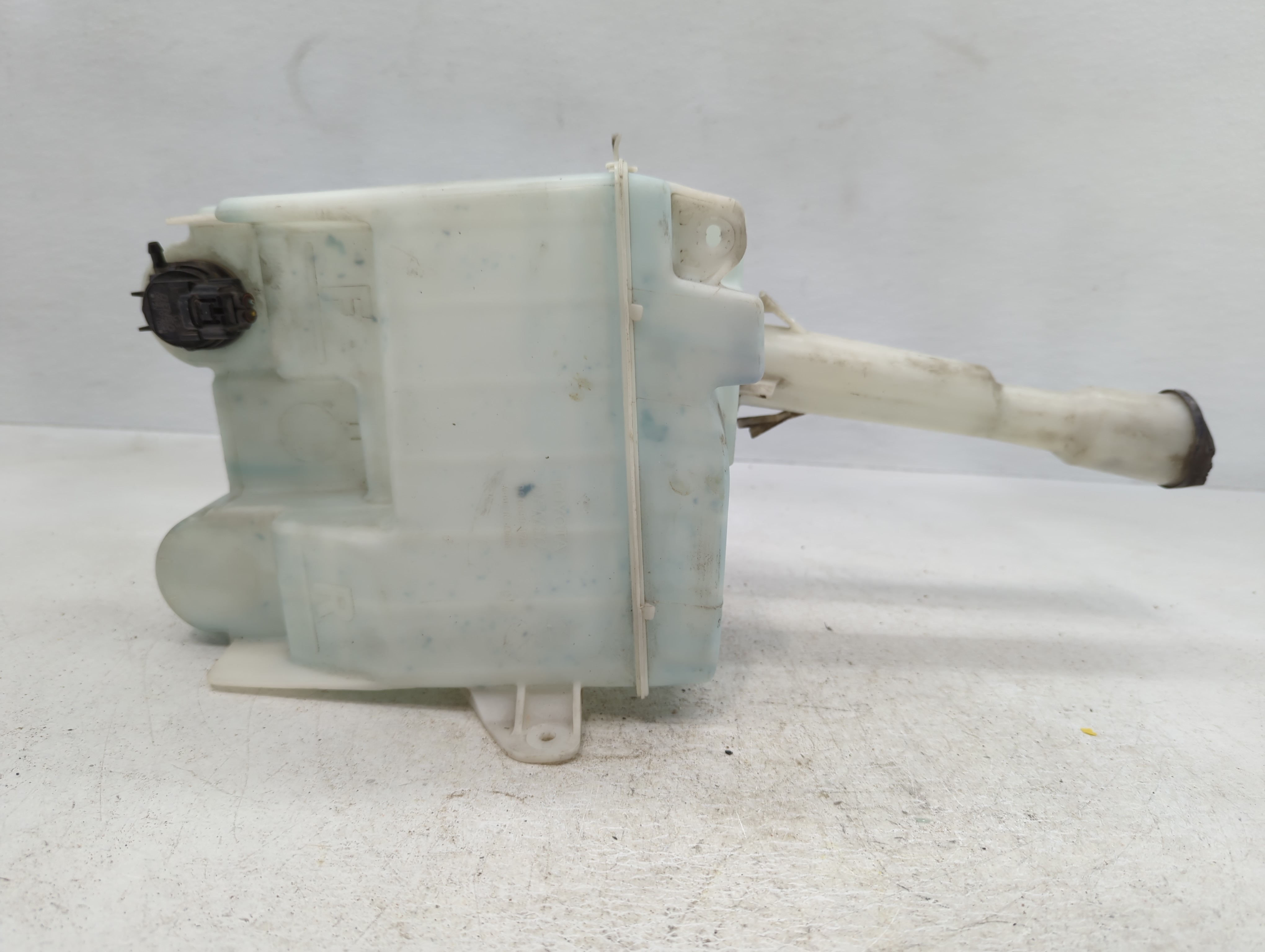 2005-2010 Scion Tc Windshield Washer Fluid Reservoir Bottle Oem 802987 - Oemusedautoparts1.com
