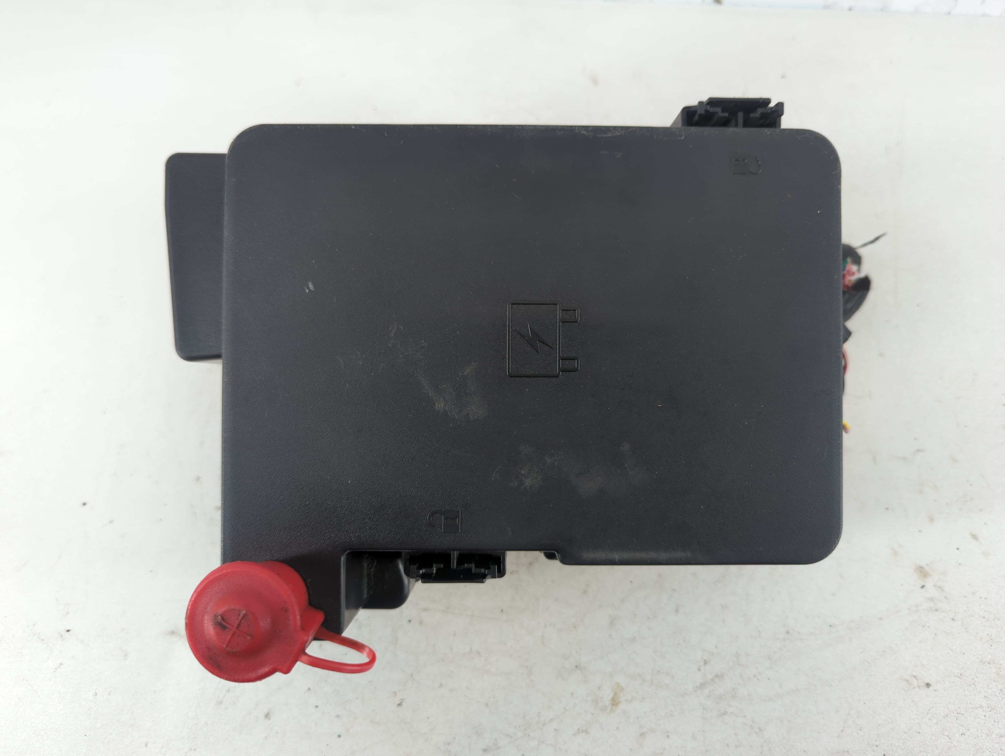 2013-2016 Chevrolet Equinox Fusebox Fuse Box Relay Module 23404556_01 803003 - Oemusedautoparts1.com