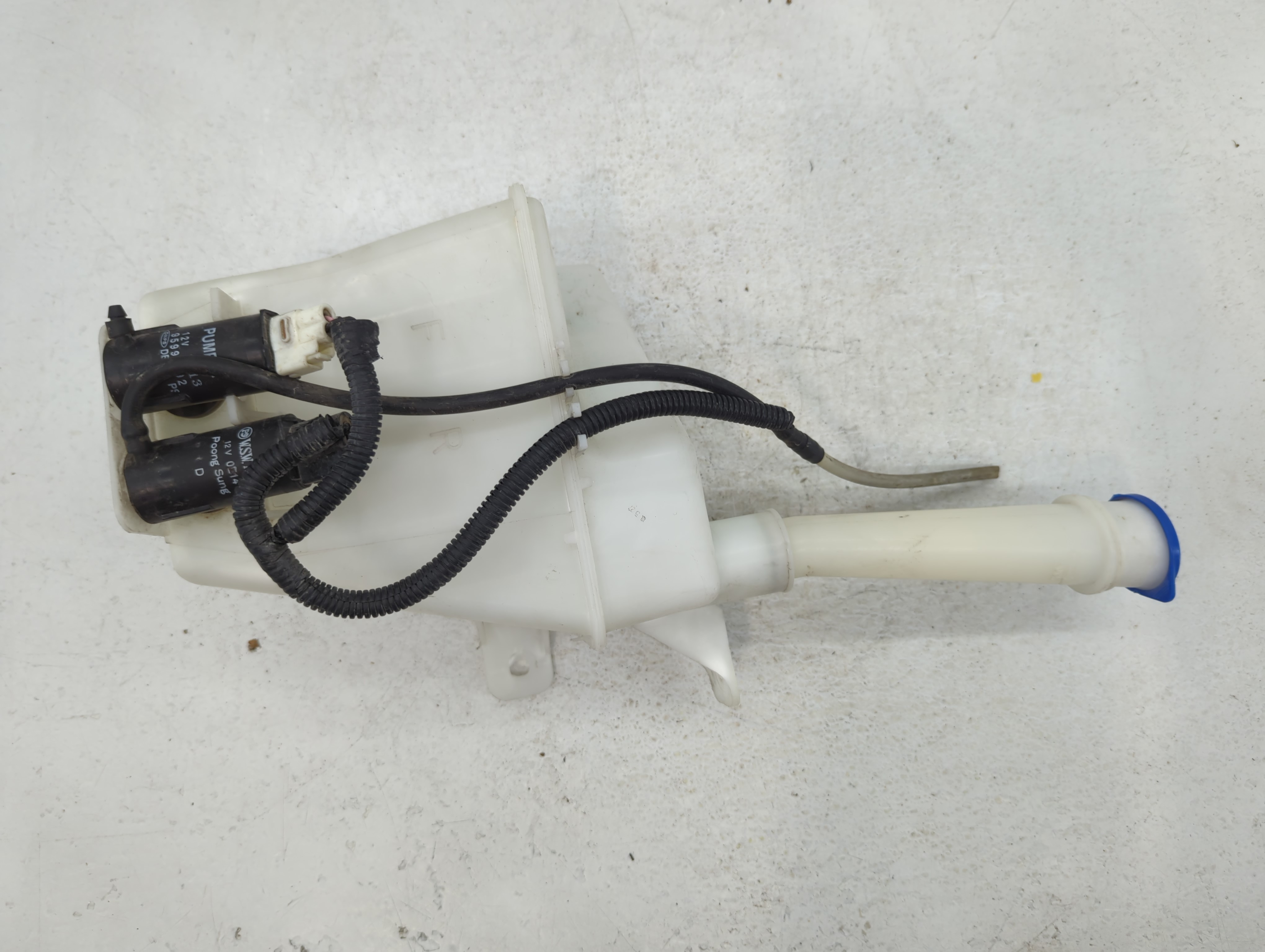 Chevrolet Aveo Windshield Washer Fluid Reservoir Bottle Oem 803024 - Oemusedautoparts1.com