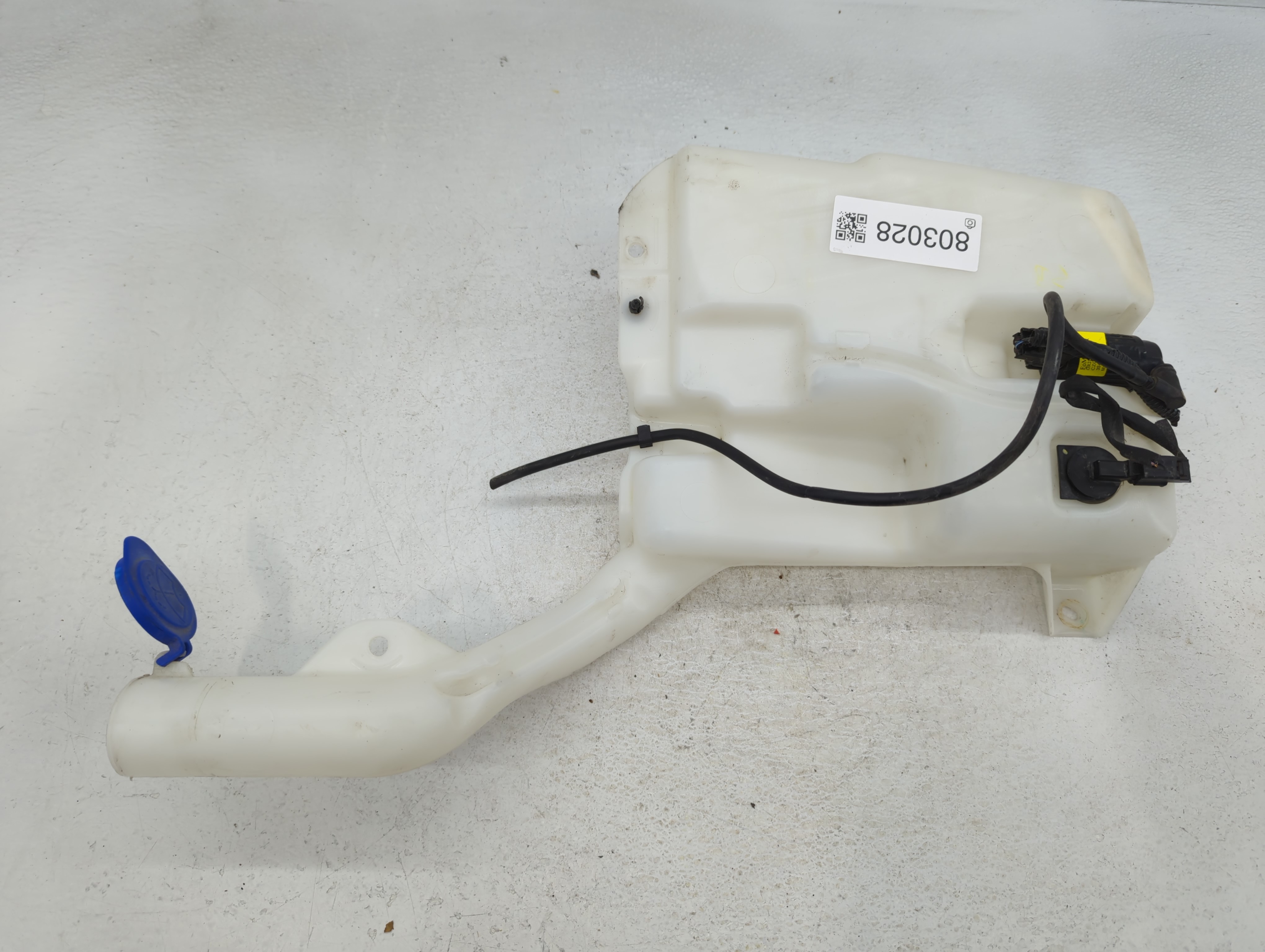 Picture of 2017-2020 Ford Fusion Windshield Washer Fluid Reservoir Bottle Oem 803028
