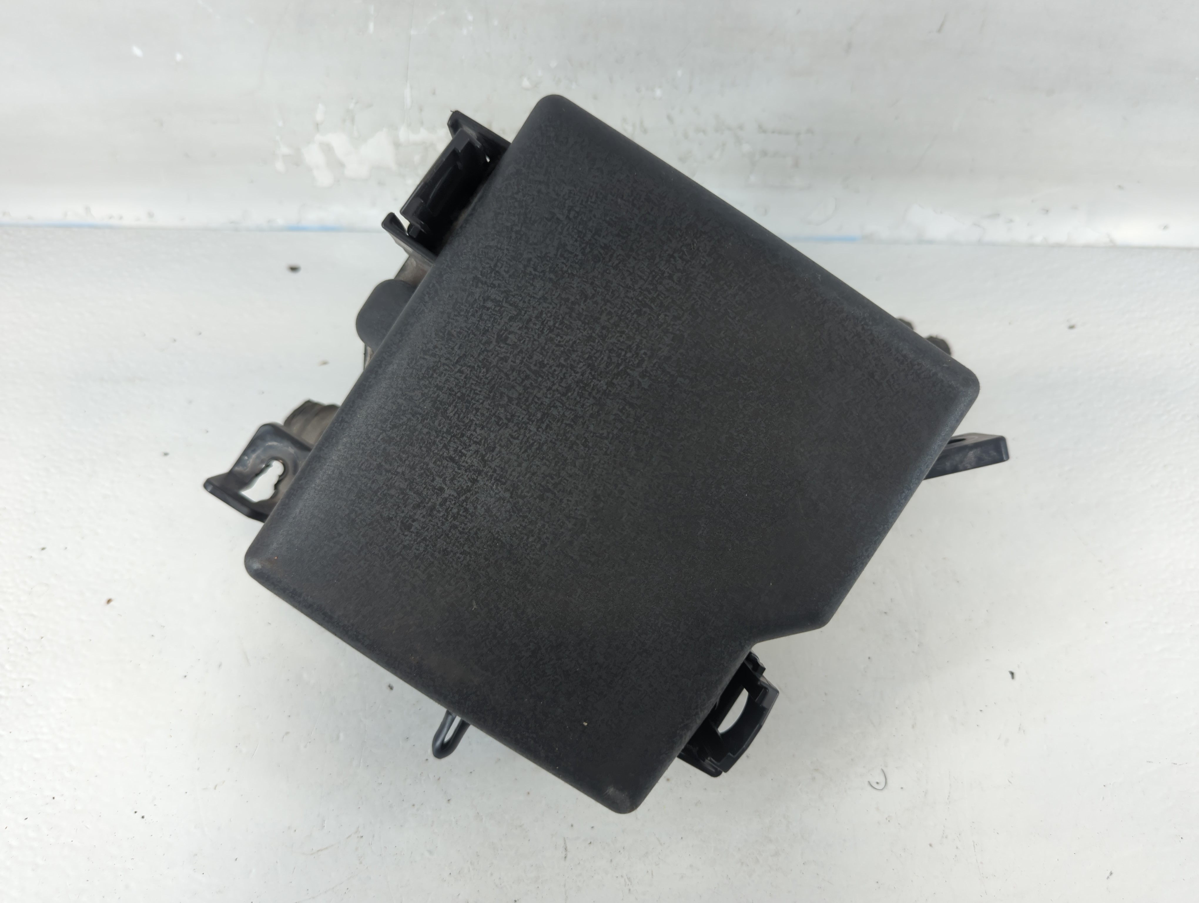 2016-2018 Kia Sorento Fusebox Fuse Box Relay Module 91420-c6010 803034 - Oemusedautoparts1.com