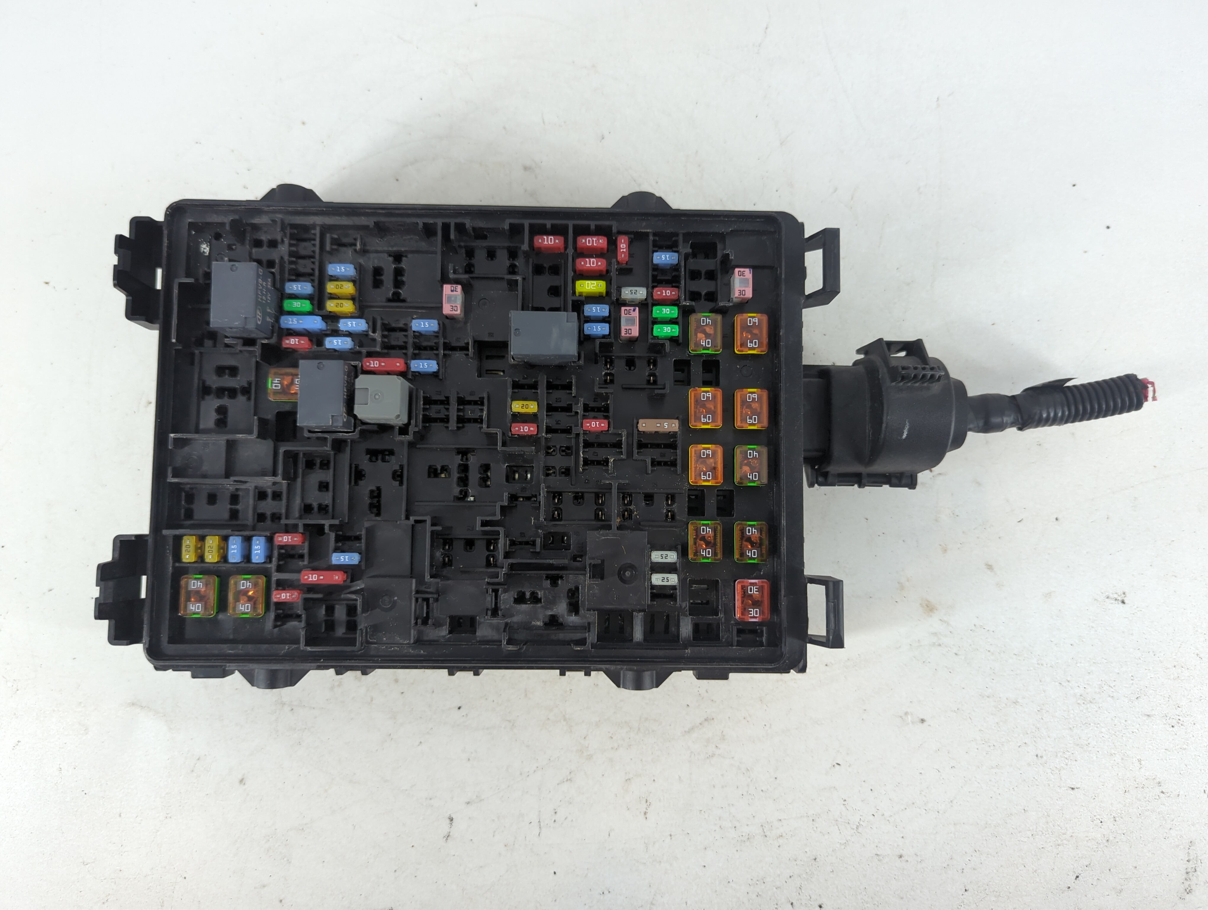 Gmc Yukon Xl Fusebox Fuse Box Relay Module 23418066 803092 - Oemusedautoparts1.com