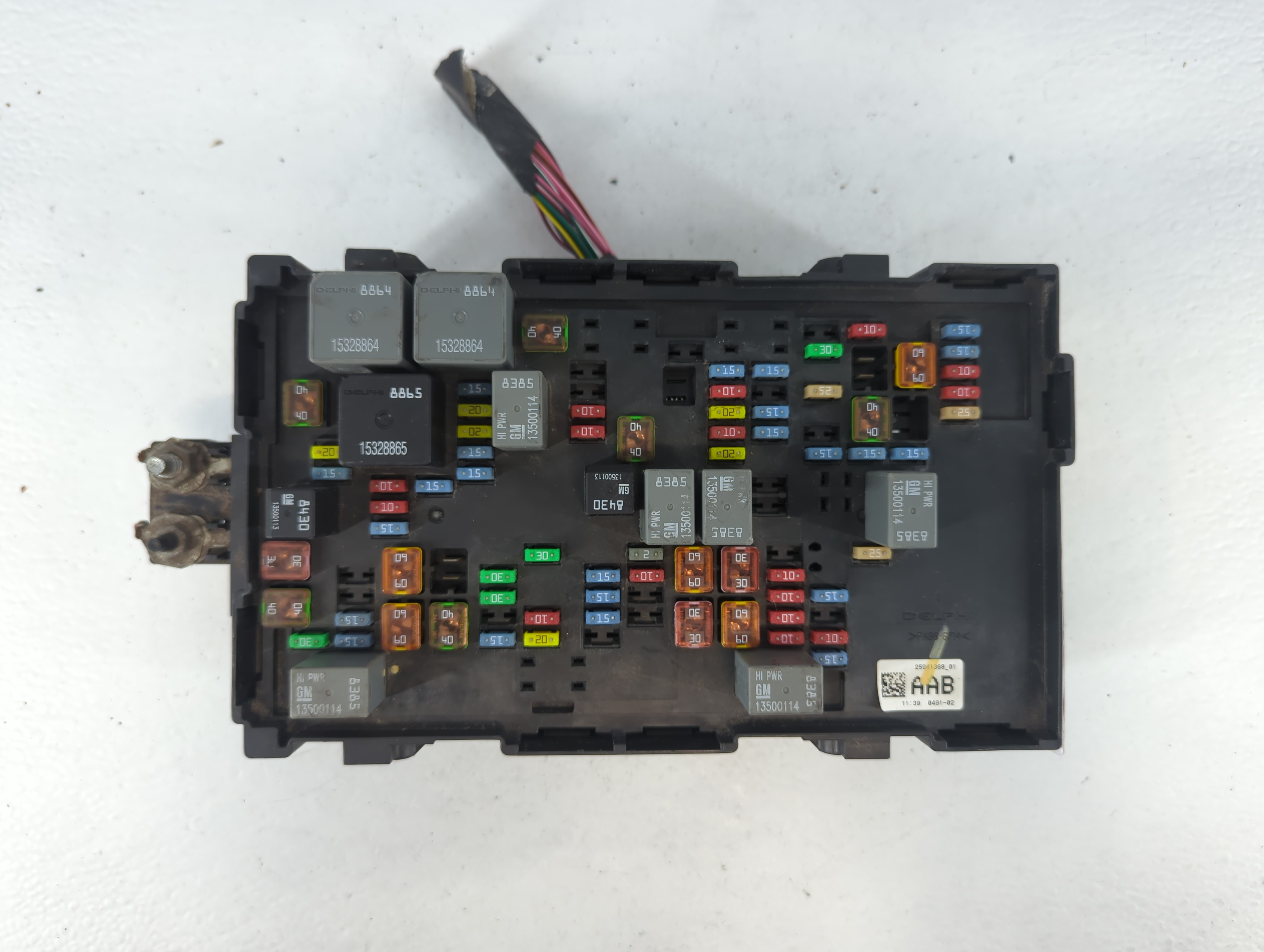 Picture of 2010-2014 Cadillac Escalade Fusebox Fuse Box Relay Module 25941368-01 803103