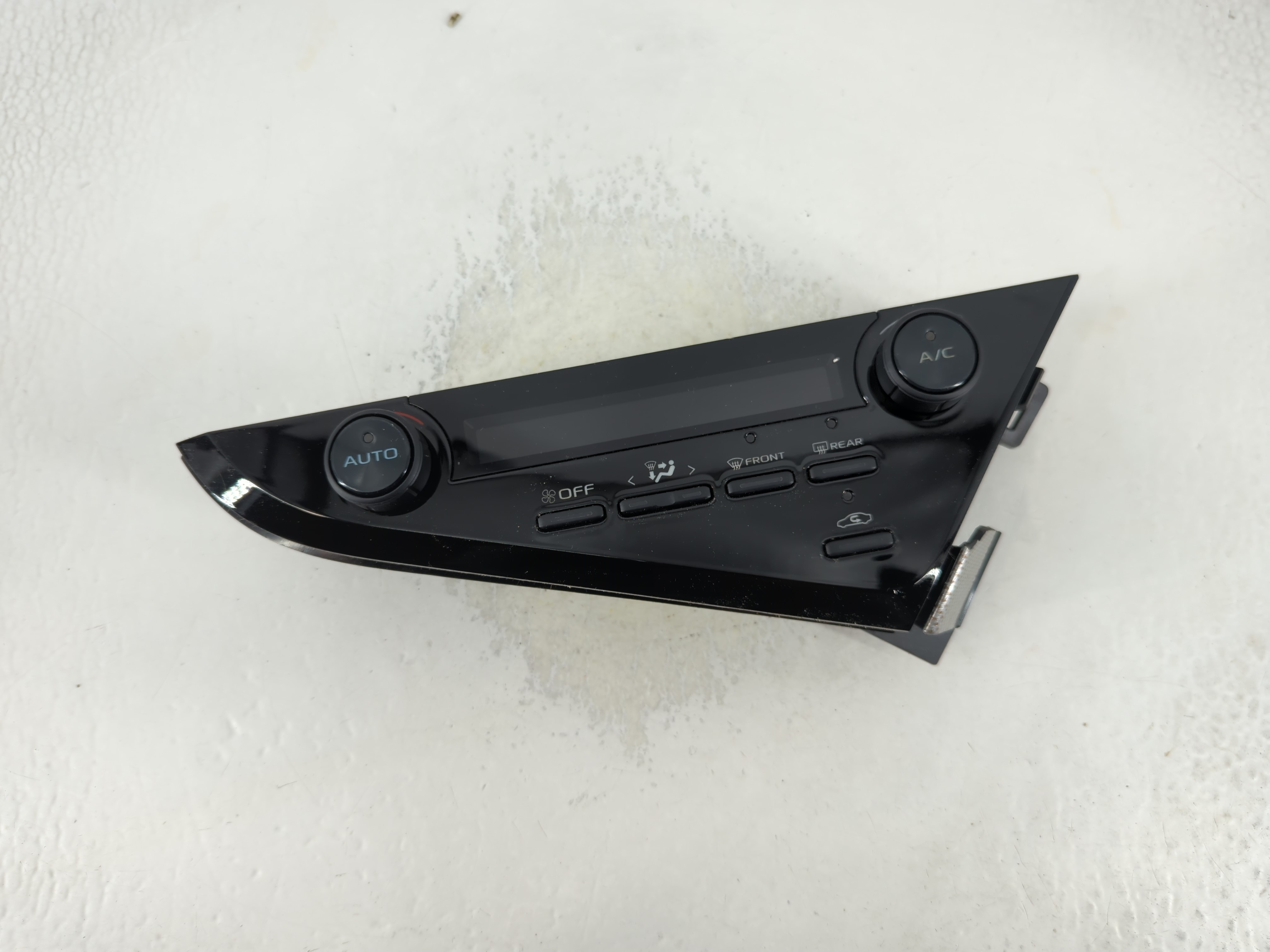2018-2022 Toyota Camry Ac Heater Climate Control 55900-06480 803108 - Oemusedautoparts1.com