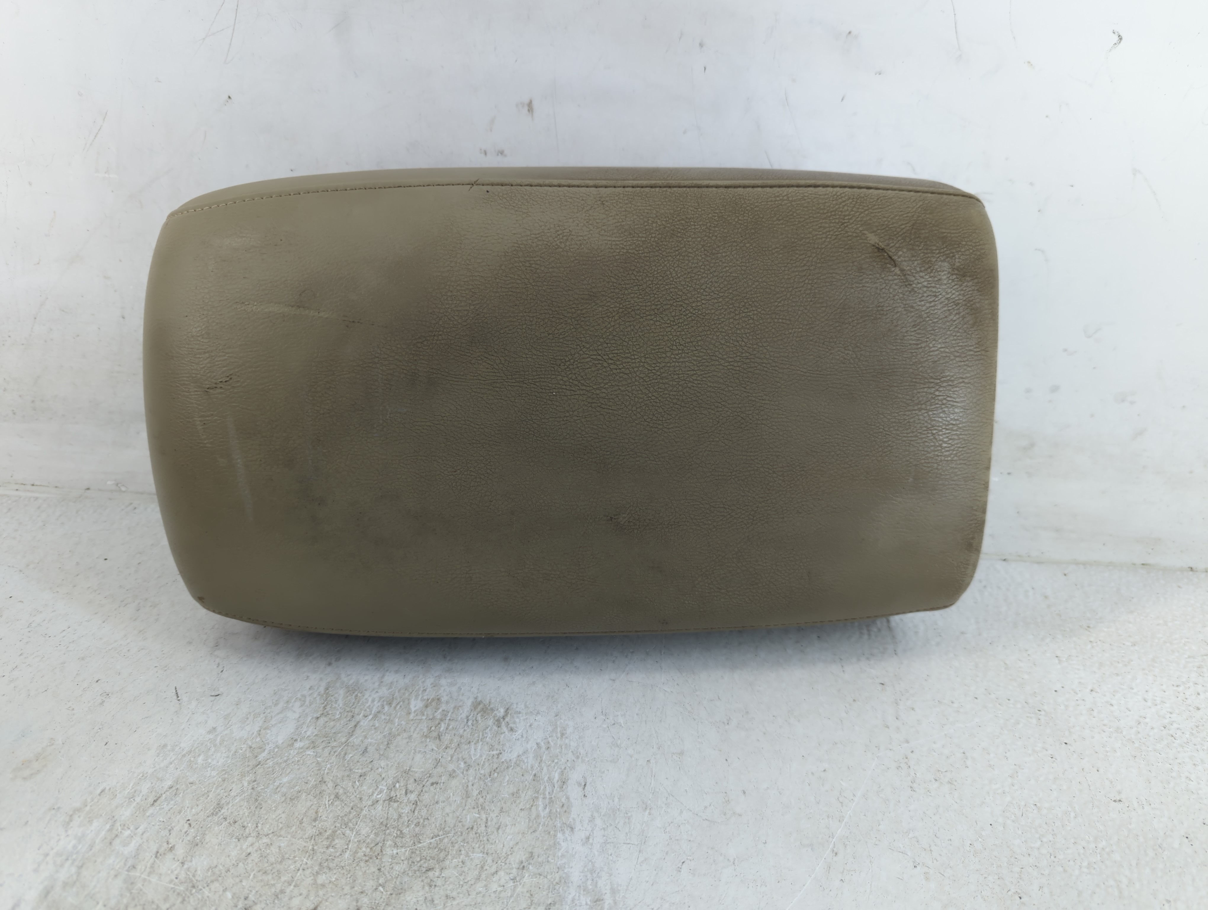 2012 Nissan Murano Center Console Armrest Cover Lid Grey 803133 - Oemusedautoparts1.com