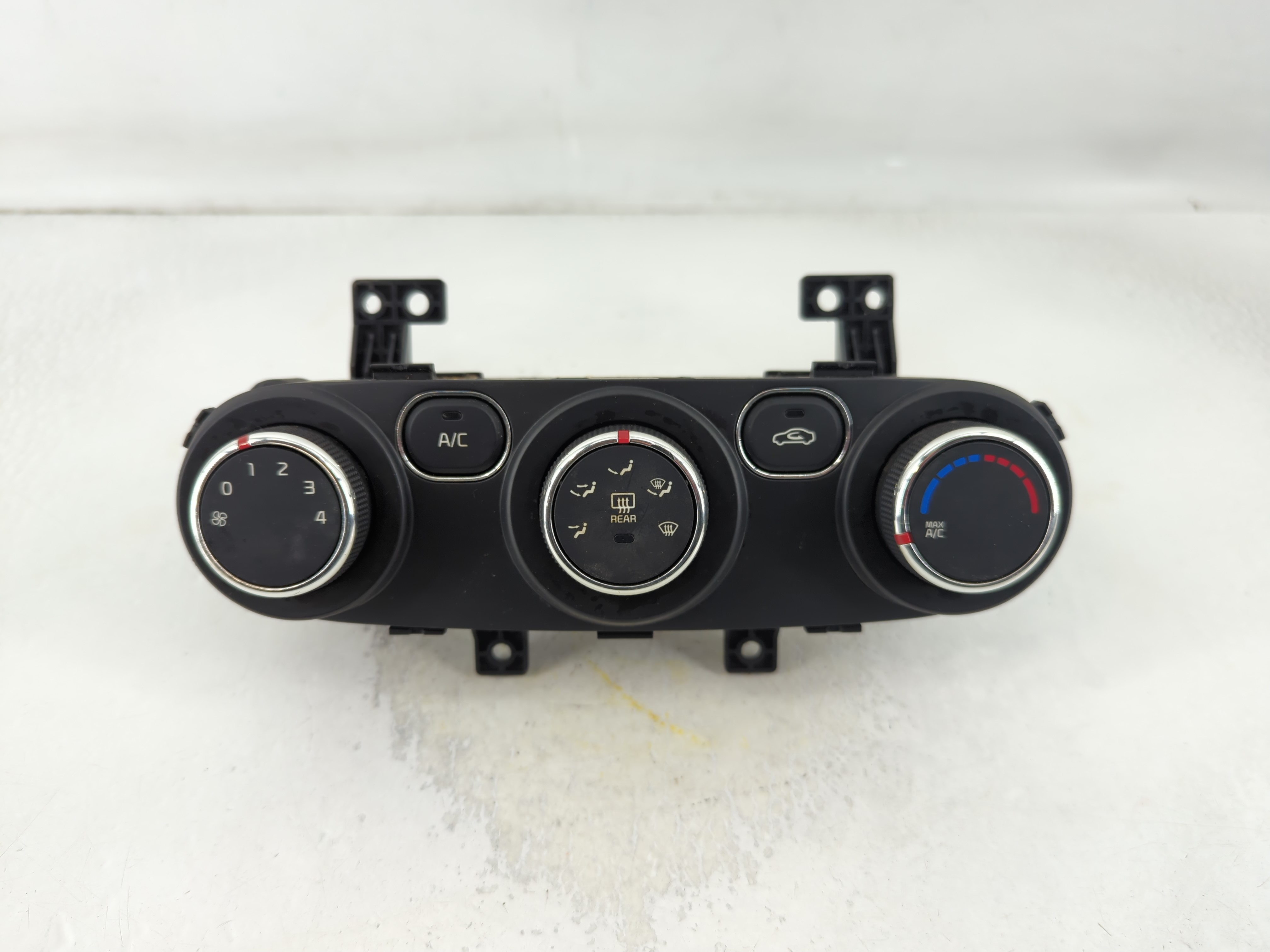 2017-2018 Kia Forte Ac Heater Climate Control 97250-b0aa0 803146 - Oemusedautoparts1.com