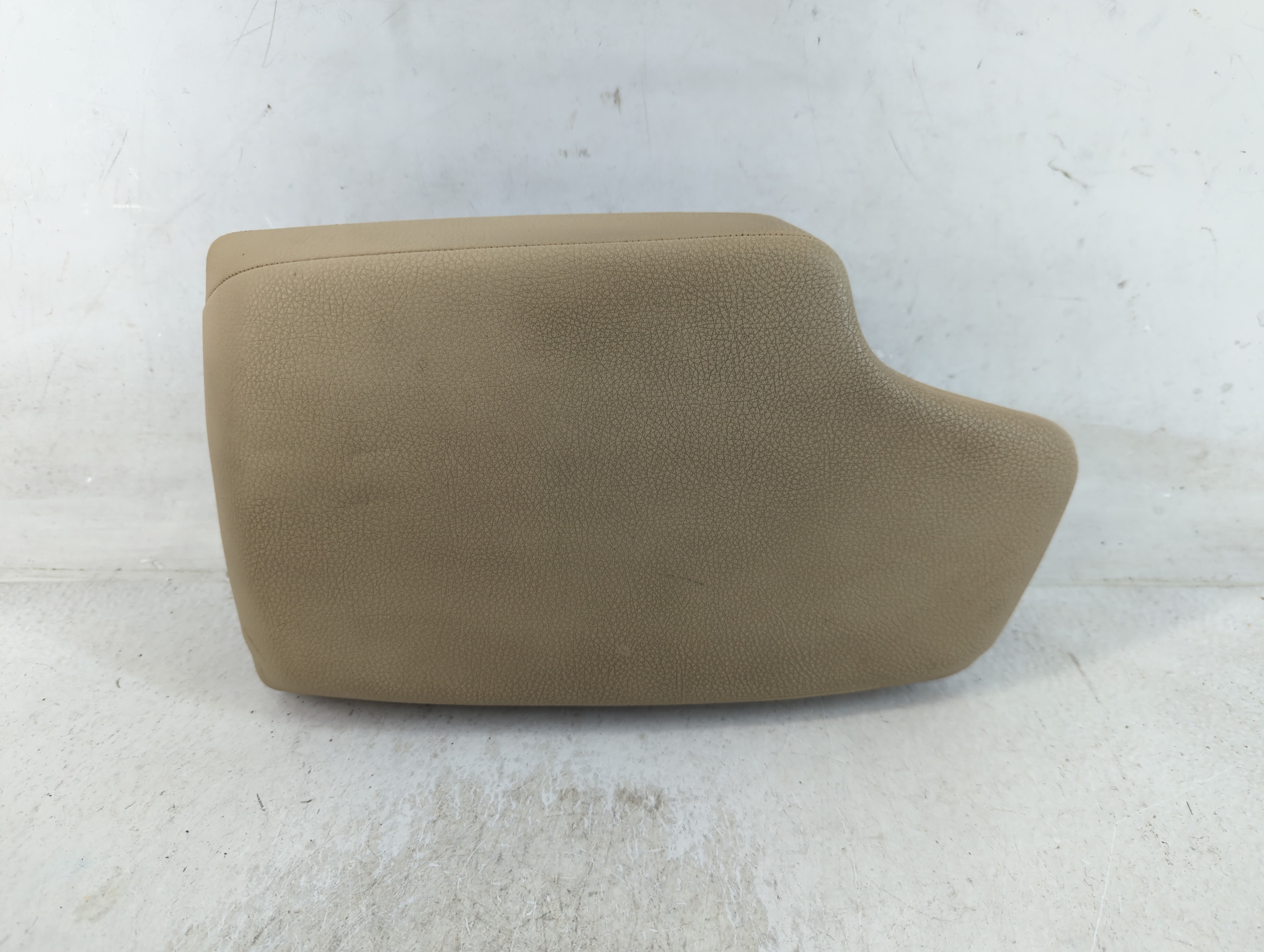 Picture of 2014 Bmw 320i Center Console Armrest Cover Lid Beige 803181