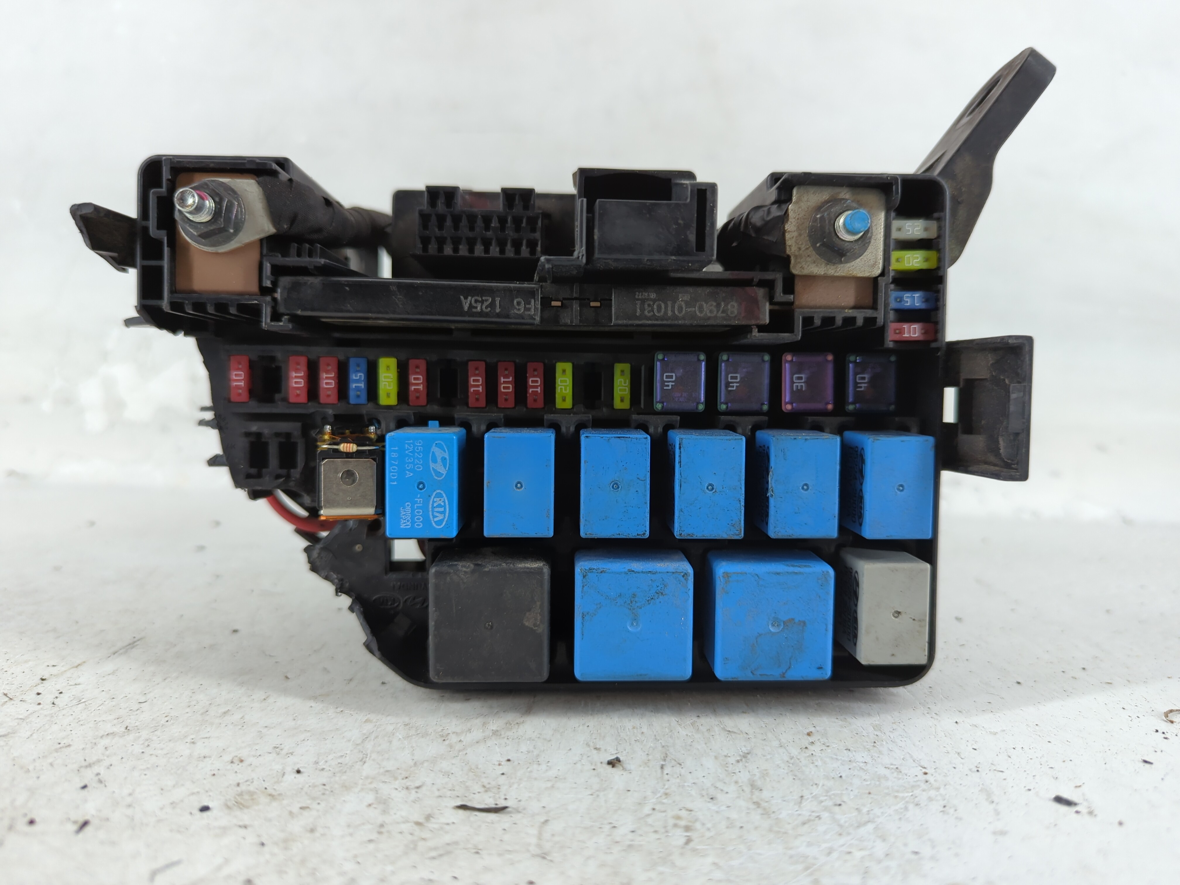 2010-2011 Kia Soul Fusebox Fuse Box Relay Module 912372k925 803193 - Oemusedautoparts1.com