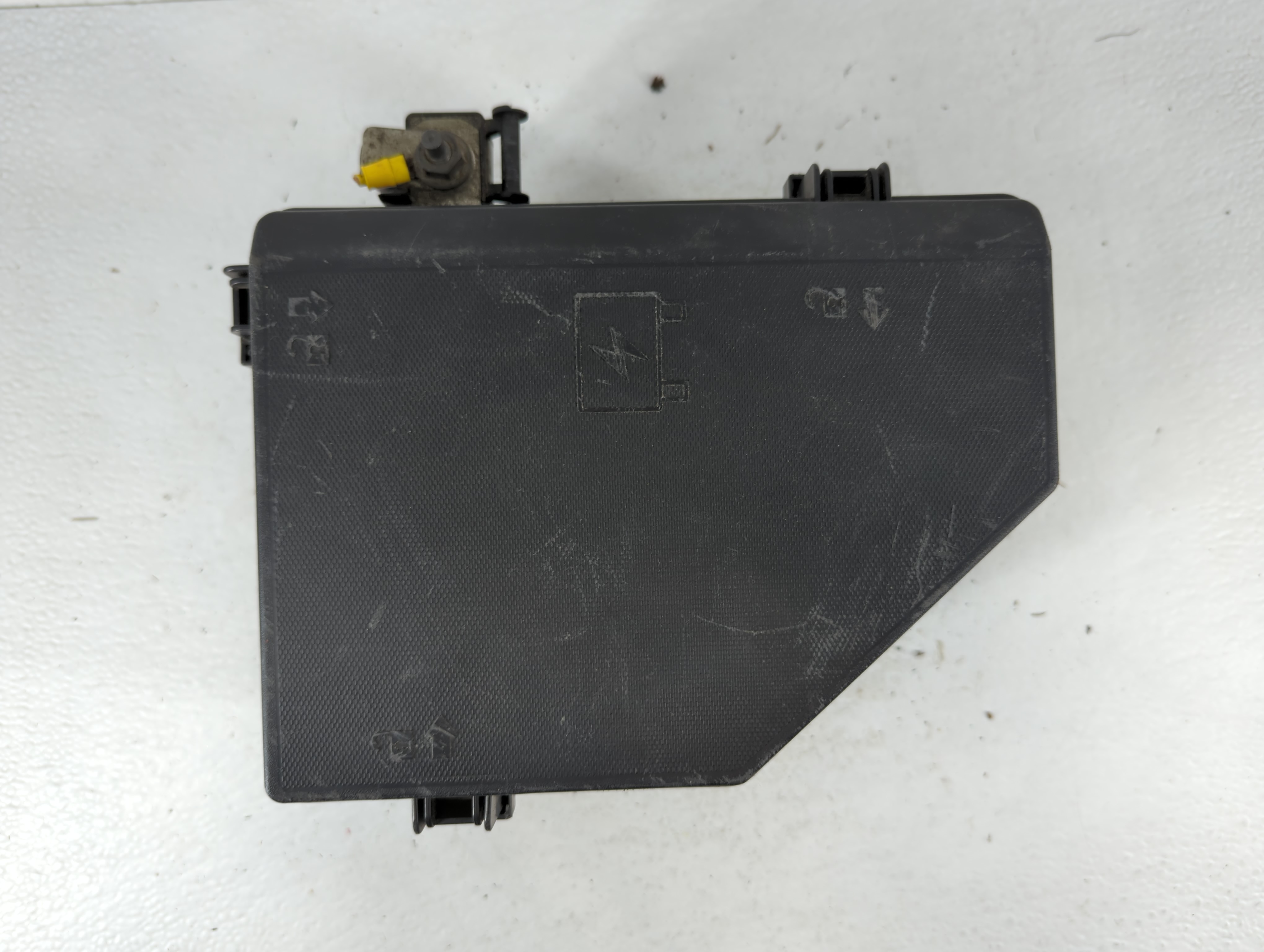 2008-2008 Cadillac Srx Fusebox Fuse Box Relay Module 25822671 803194 - Oemusedautoparts1.com
