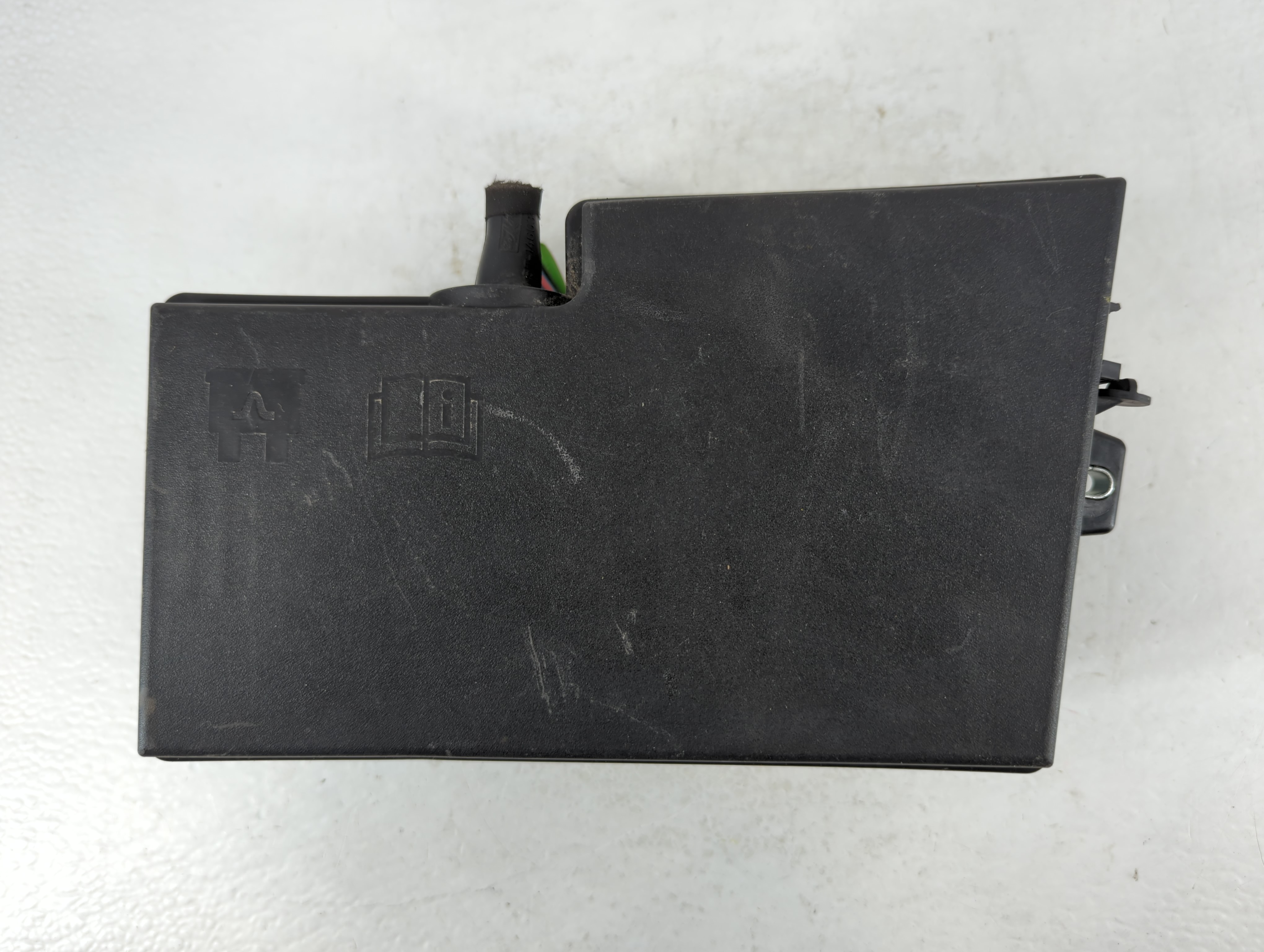 2017-2017 Ford Escape Fusebox Fuse Box Relay Module 803200 - Oemusedautoparts1.com