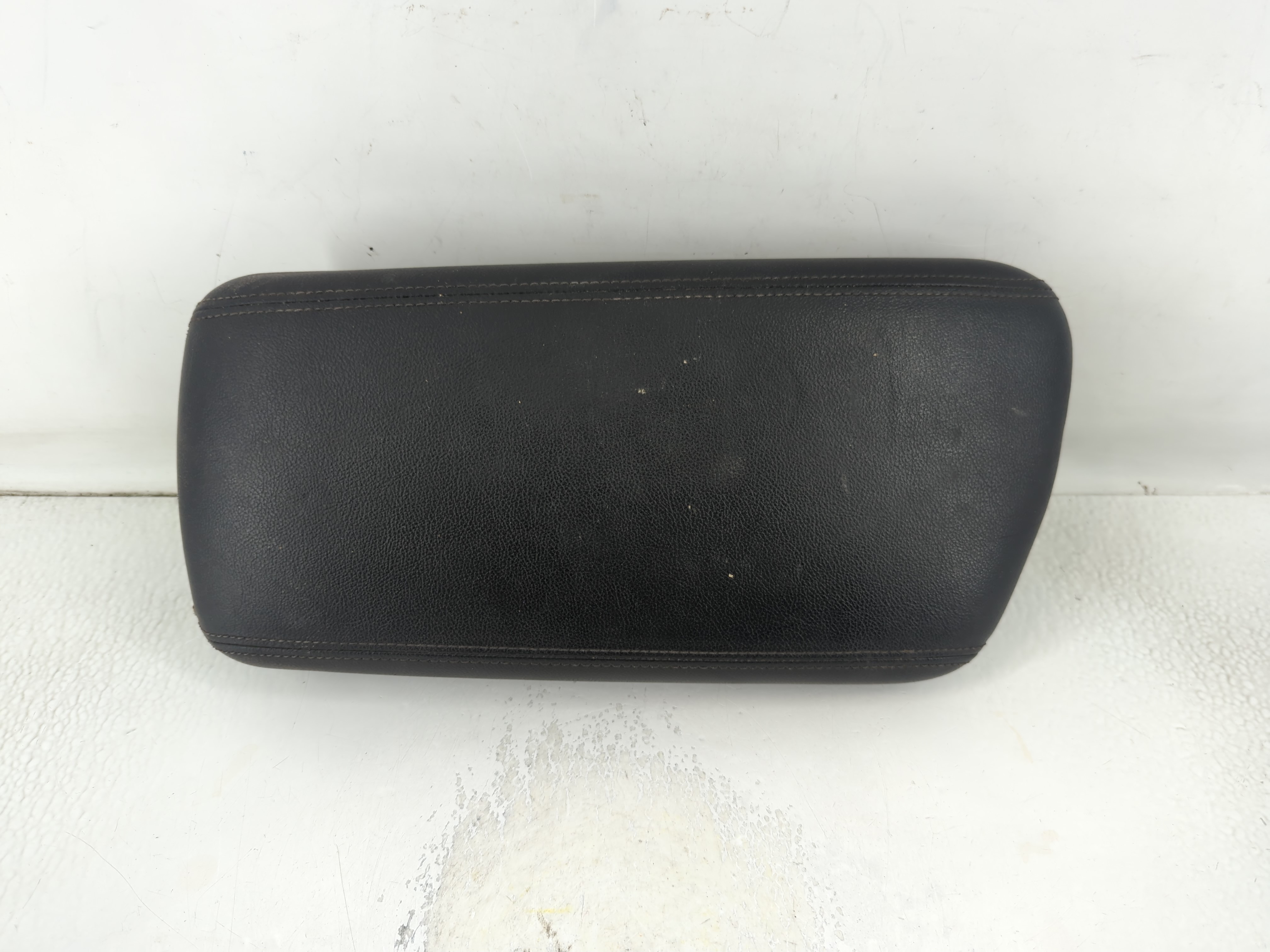 2019 Kia Optima Center Console Armrest Cover Lid Black 803211 - Oemusedautoparts1.com