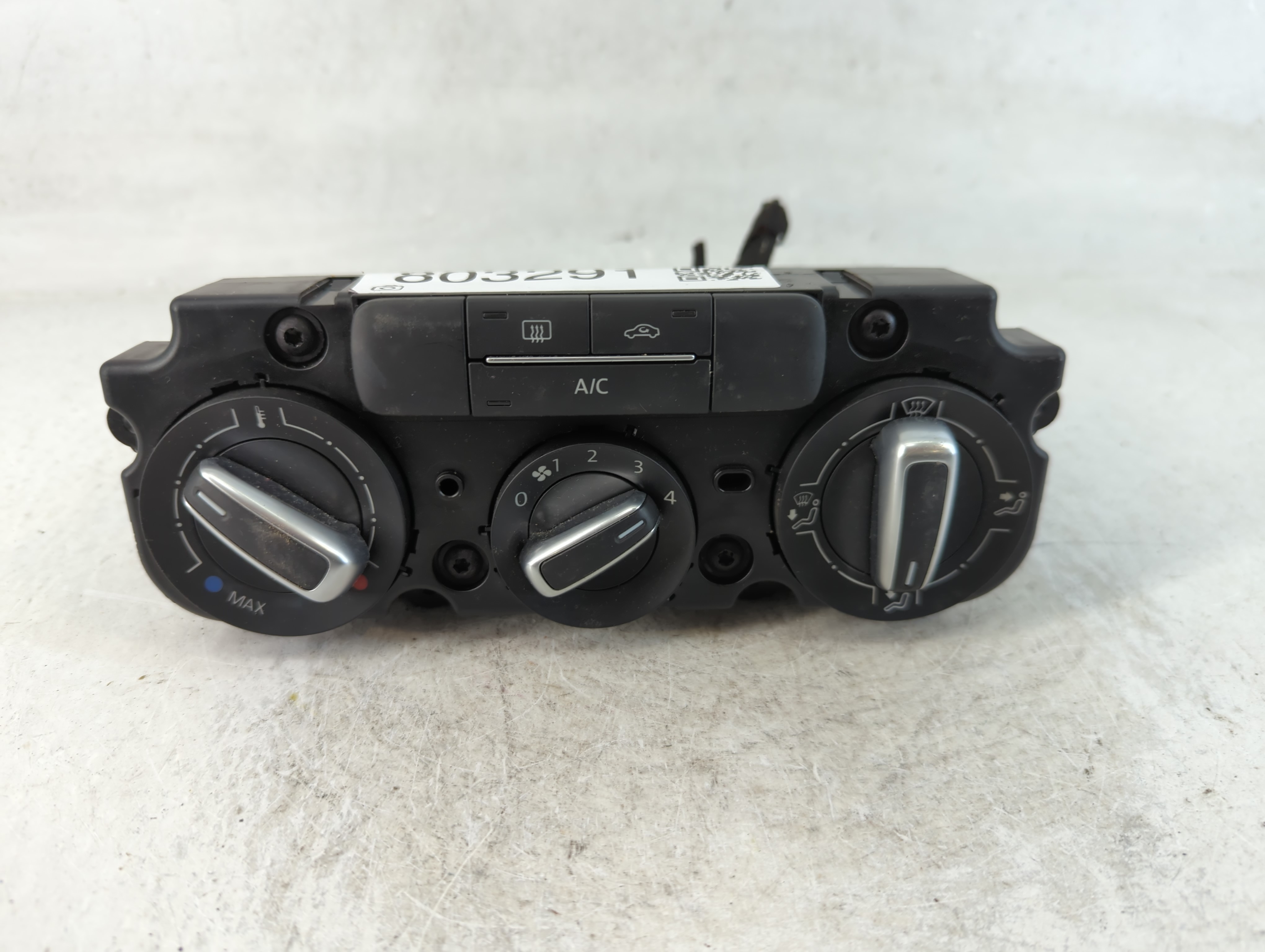 Picture of 2018-2019 Volkswagen Beetle Ac Heater Climate Control Temperature Oem 803291