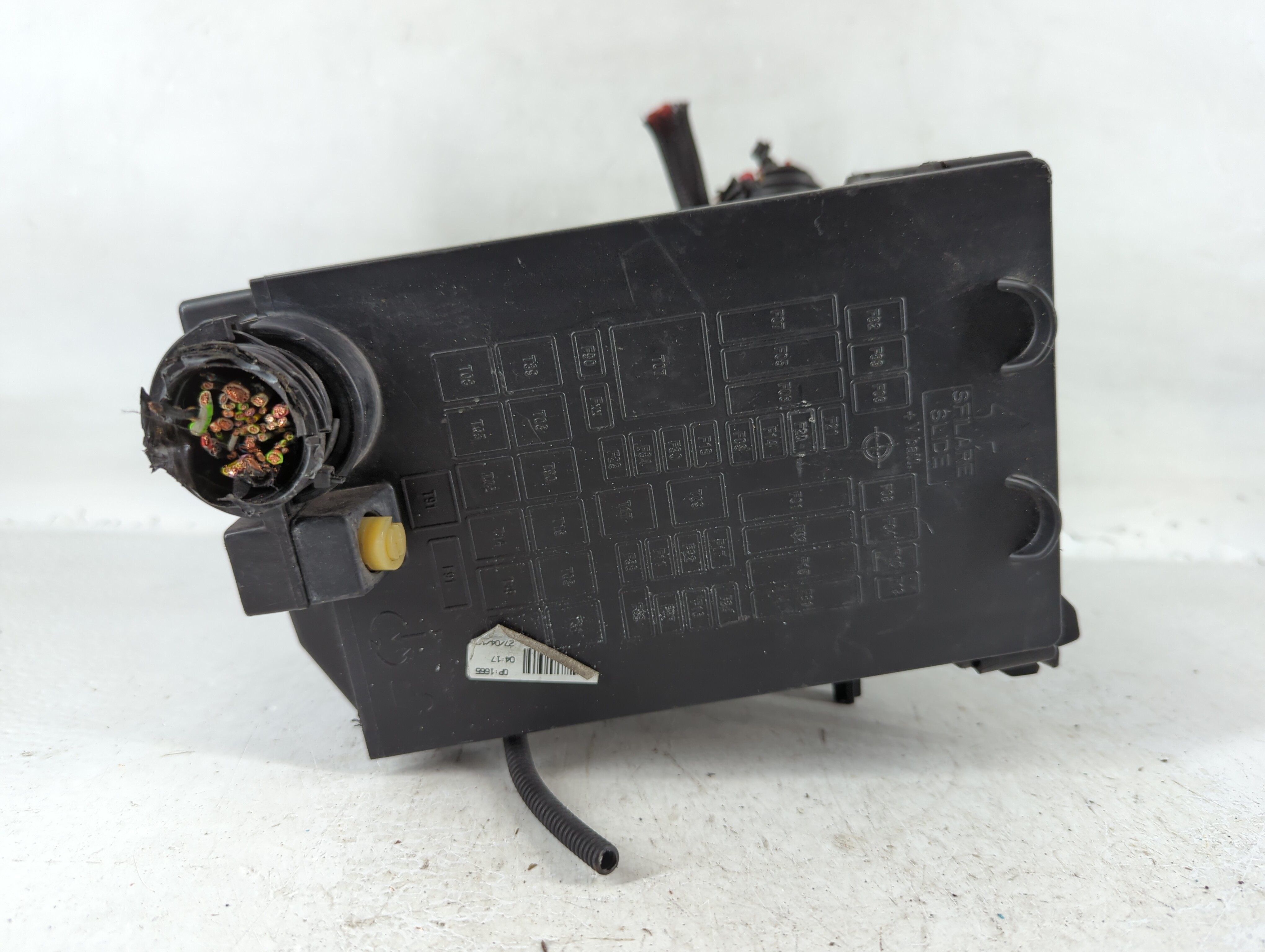 Picture of 2015-2021 Jeep Renegade Fusebox Fuse Box Relay Module 52027004 803299