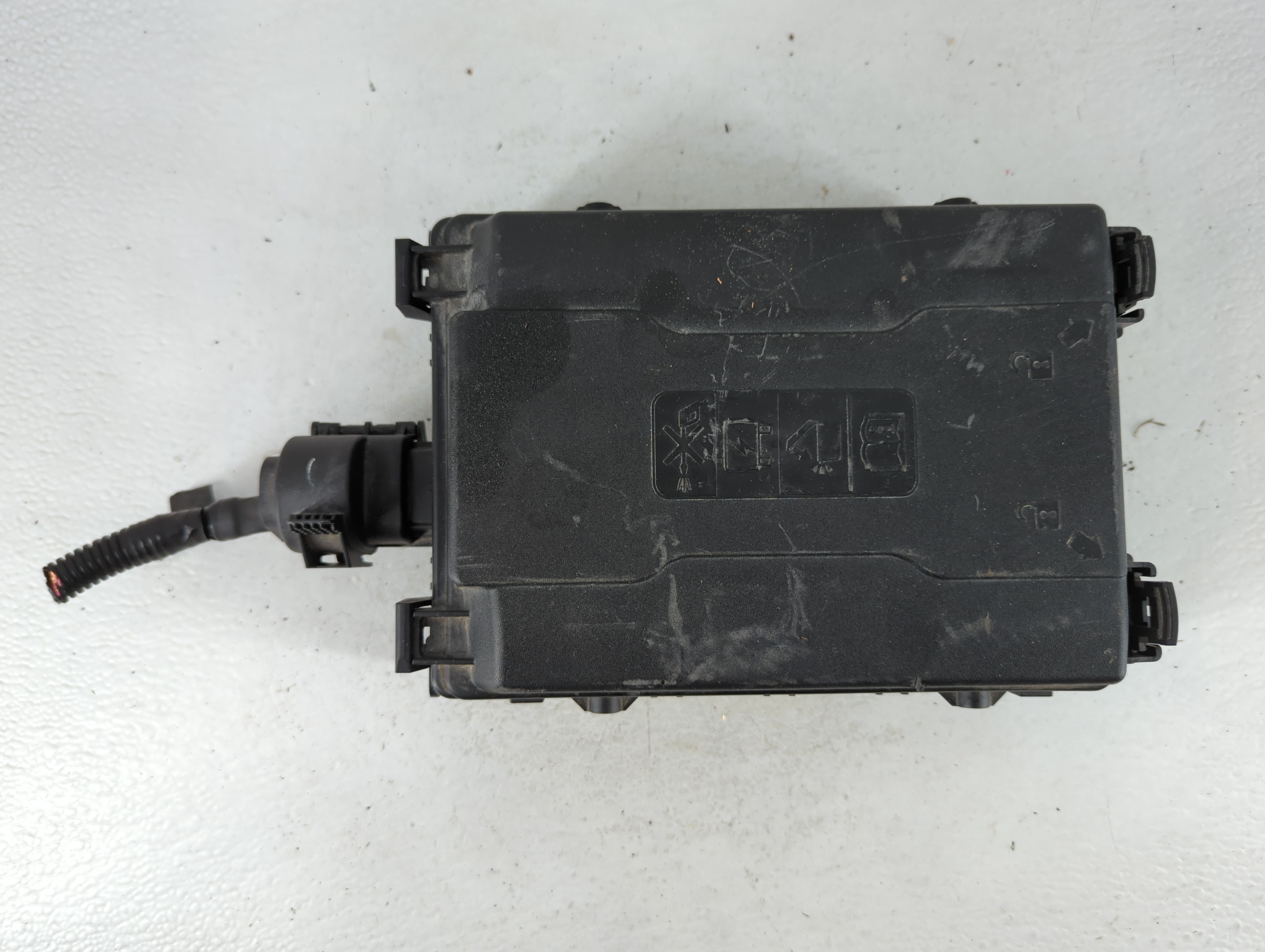 Gmc Yukon Xl Fusebox Fuse Box Relay Module 23418066 803369 - Oemusedautoparts1.com