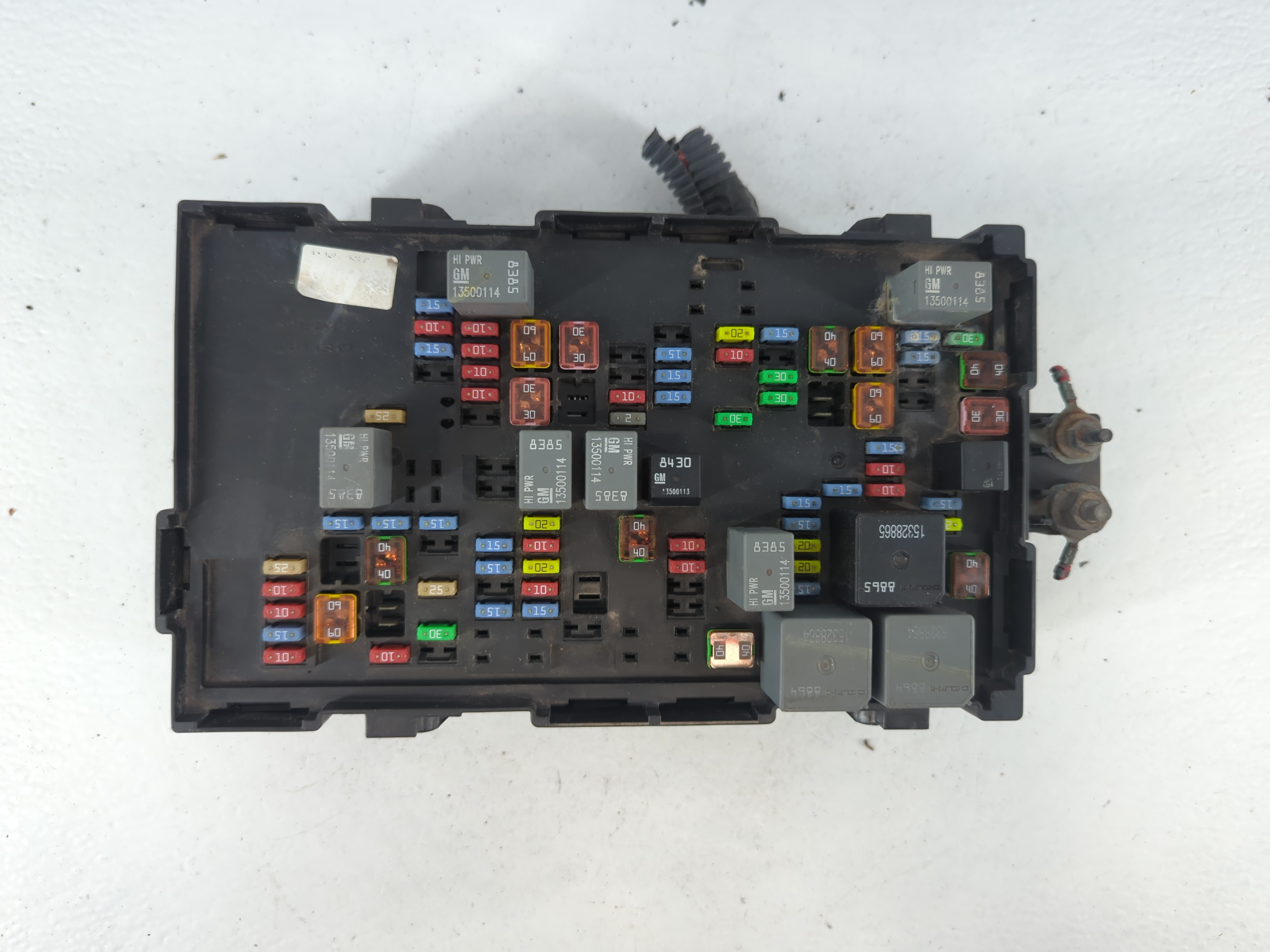 2010-2013 Chevrolet Silverado 1500 Fusebox Fuse Box Relay Module 803401 - Oemusedautoparts1.com