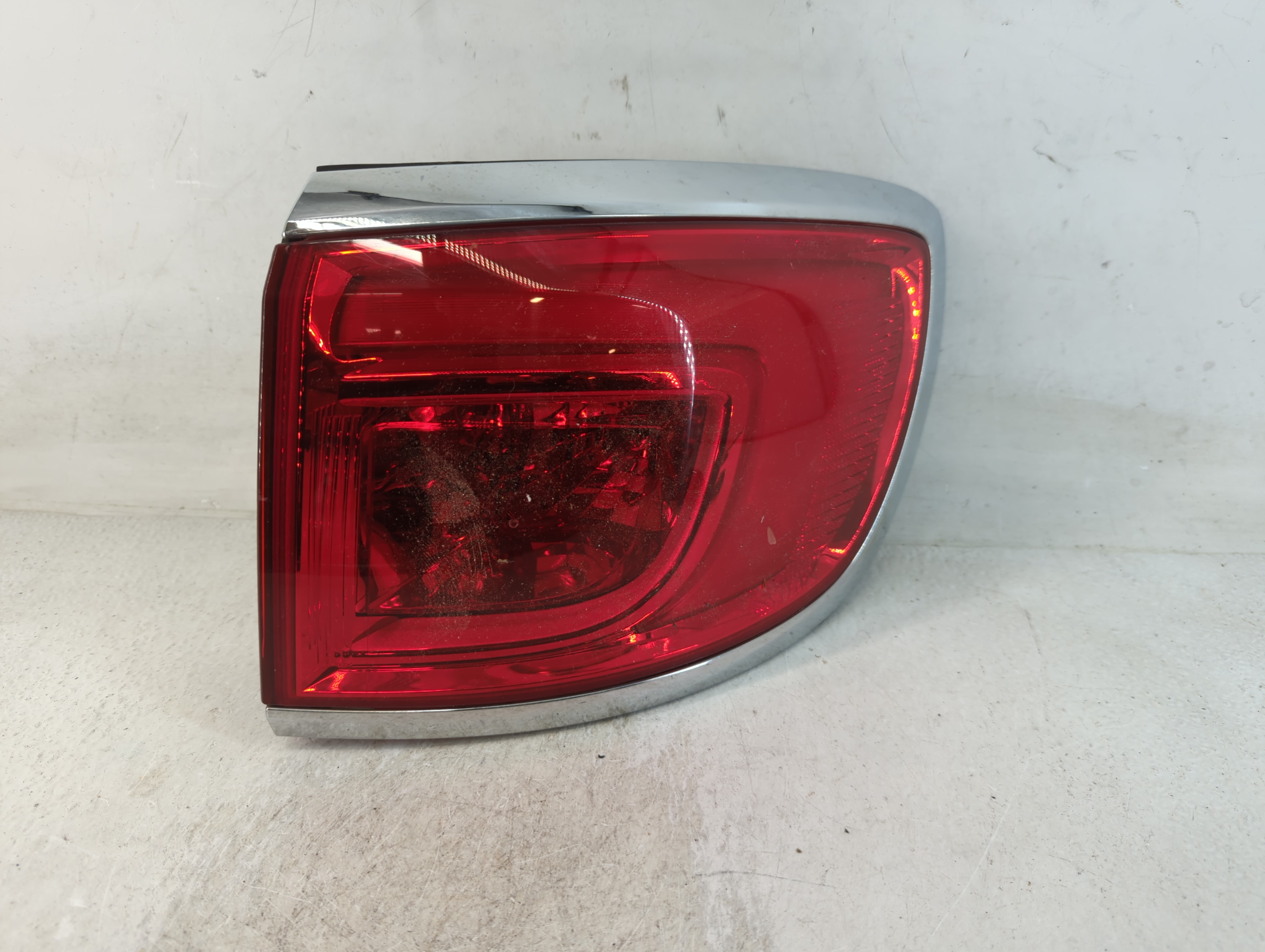 2013-2017 Buick Enclave Passenger Right Side Tail Light Taillight Oem 803481 - Oemusedautoparts1.com