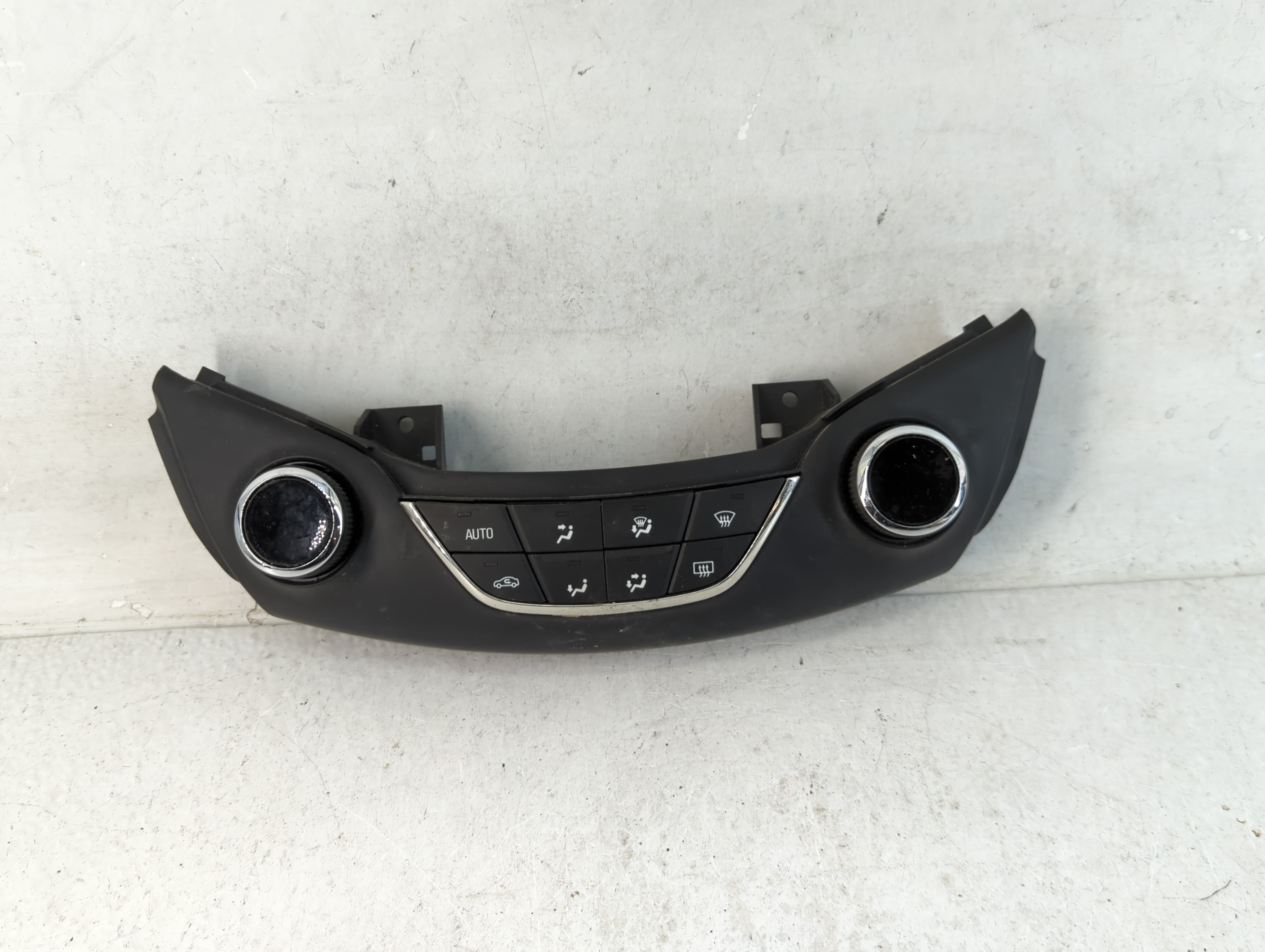 2019-2019 Chevrolet Cruze Ac Heater Climate Control 42543599|42543595 803482 - Oemusedautoparts1.com