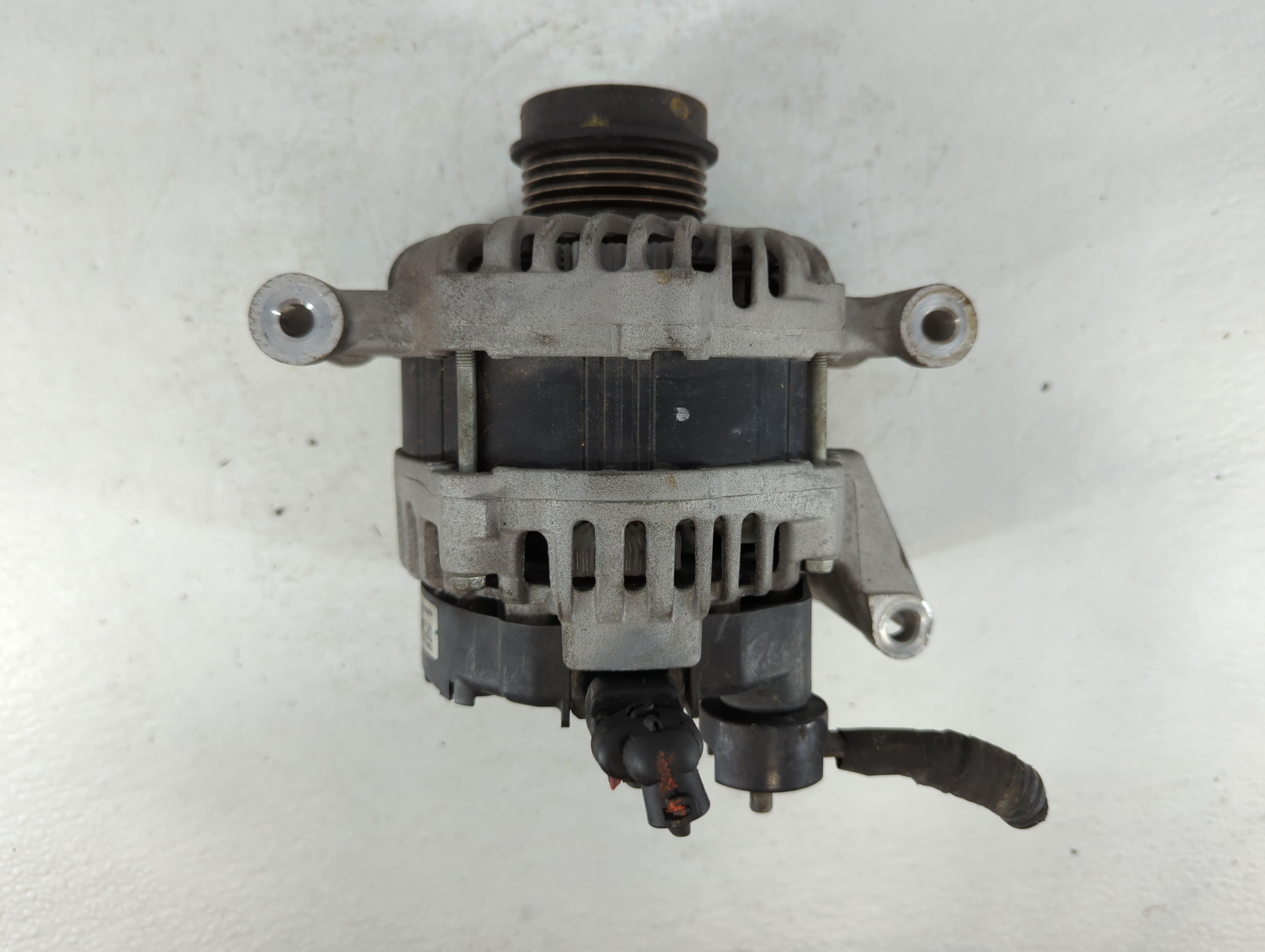 2016 Chevrolet Cruze Alternator Generator Charging Assembly Engine Oem 803725 - Oemusedautoparts1.com