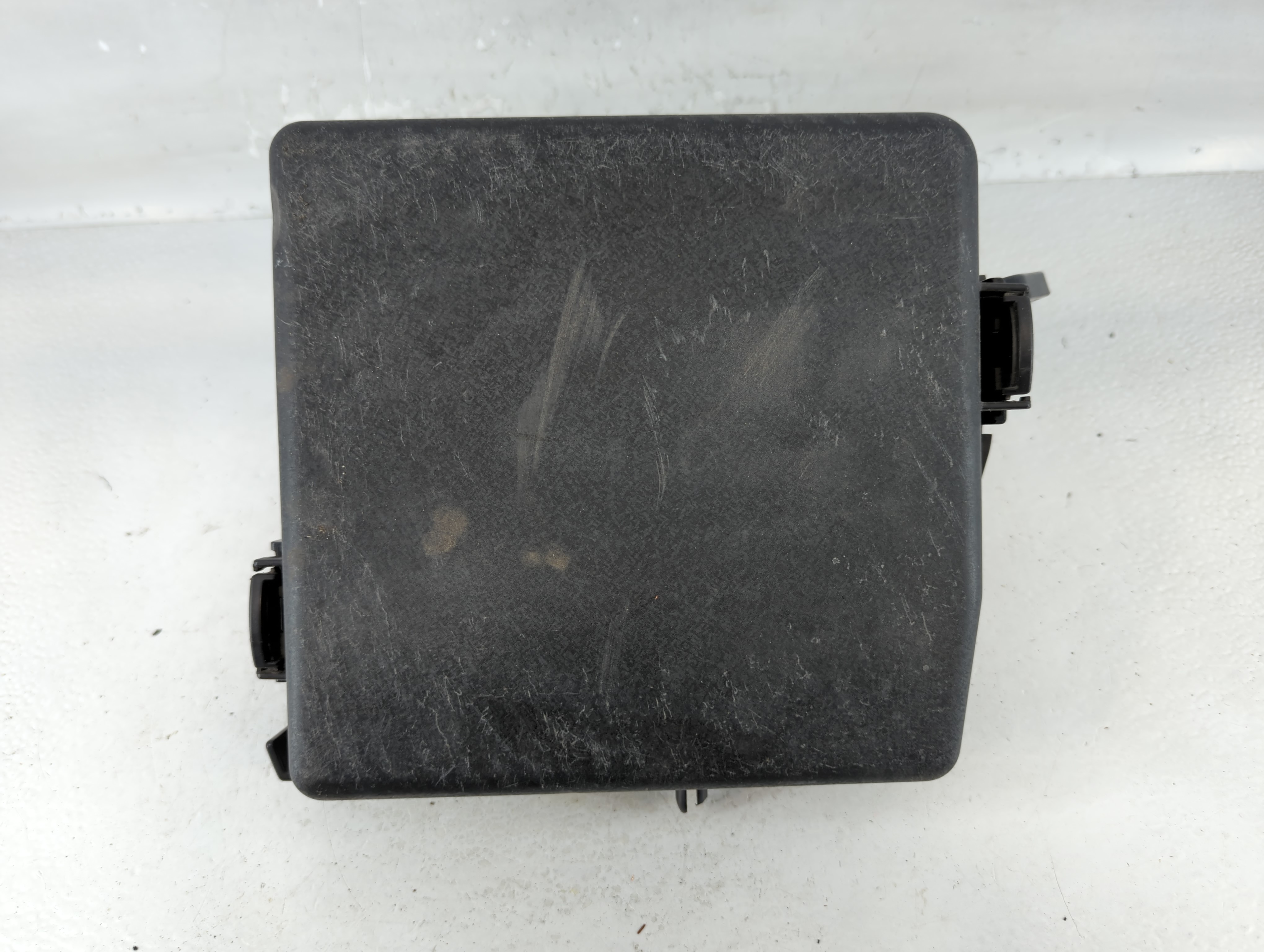 Picture of 2015-2018 Kia Sedona Fusebox Fuse Box Relay Module 91950-a9320 803766