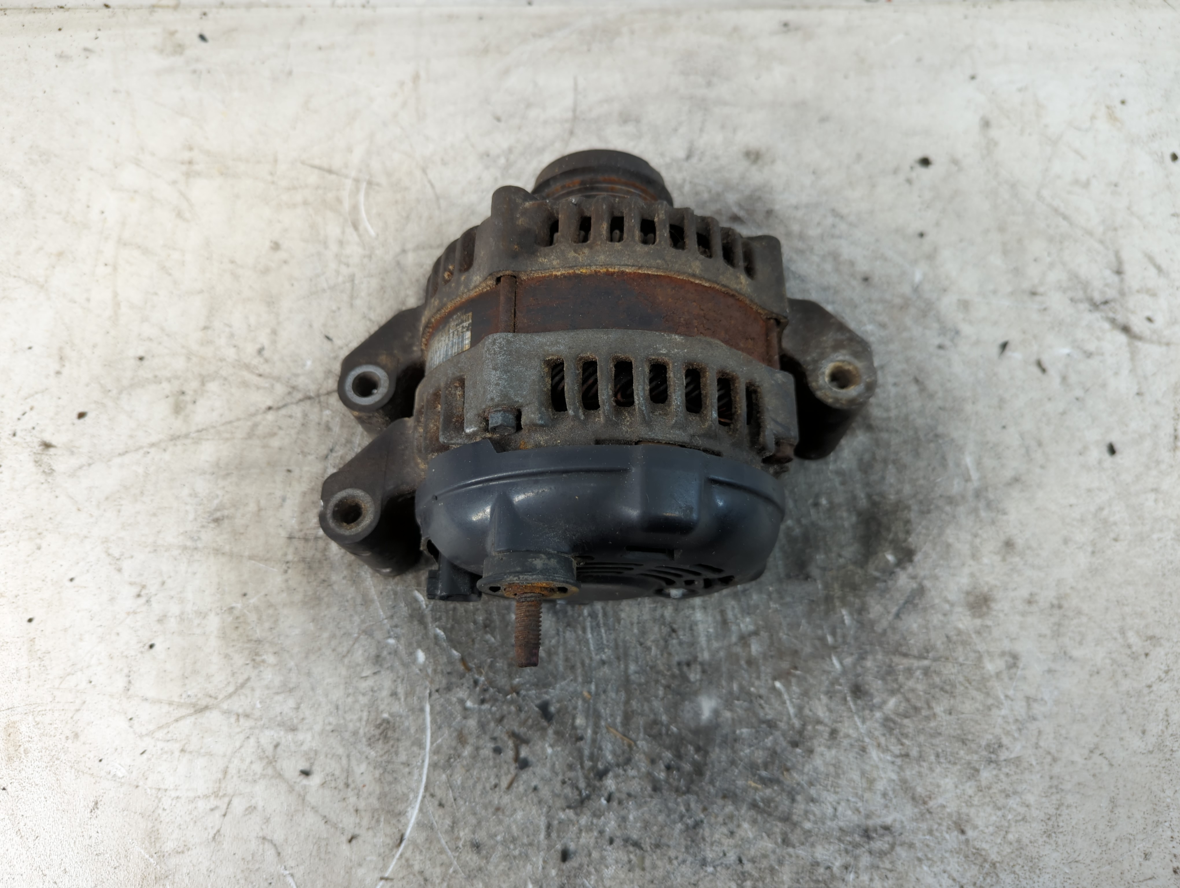 Picture of Dodge Ram 1500 Alternator Generator Charging Assembly Engine Oem 803885