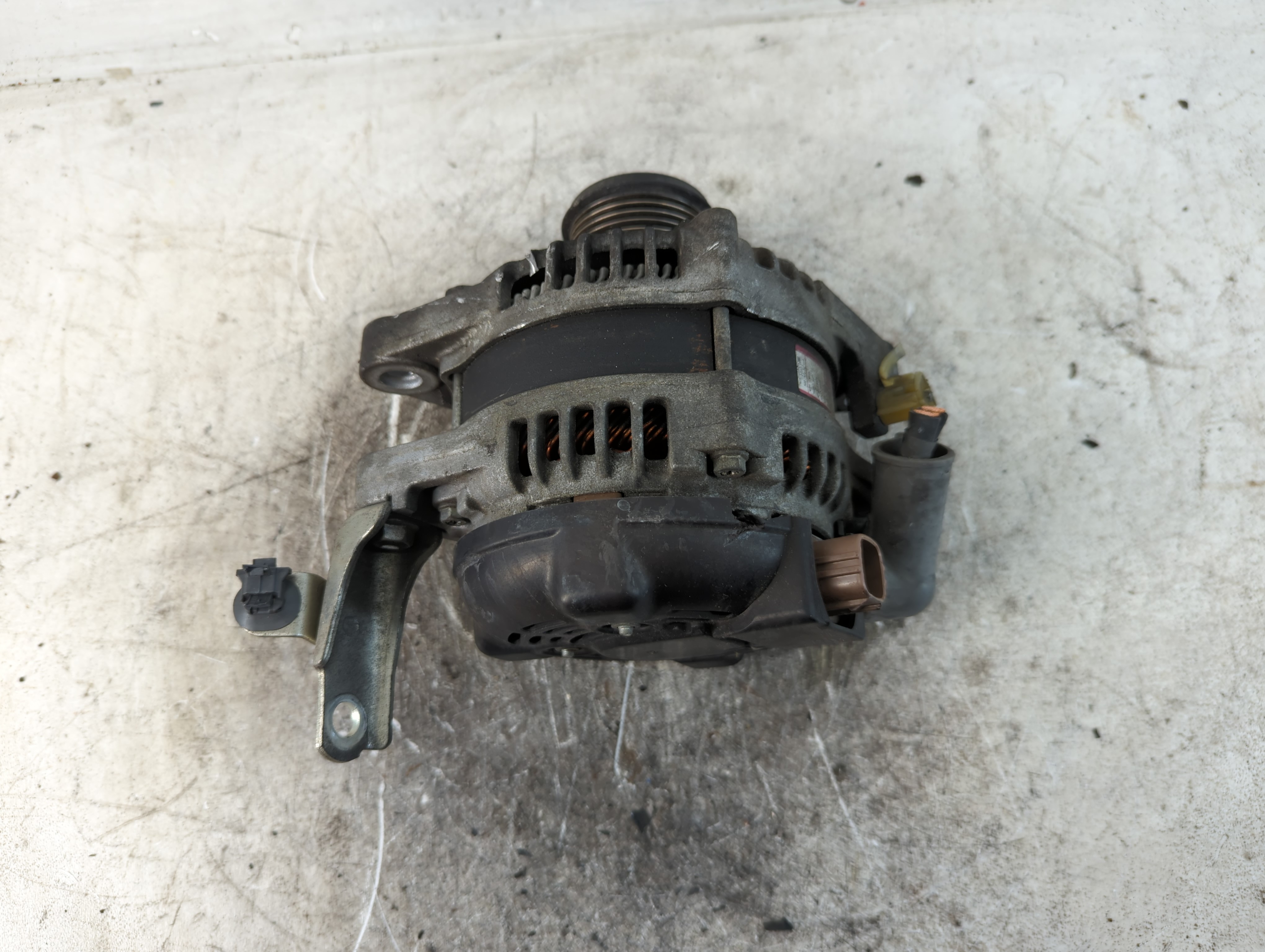 Picture of 2010-2013 Lexus Rx350 Alternator Generator Charging Assembly Engine Oem 803887