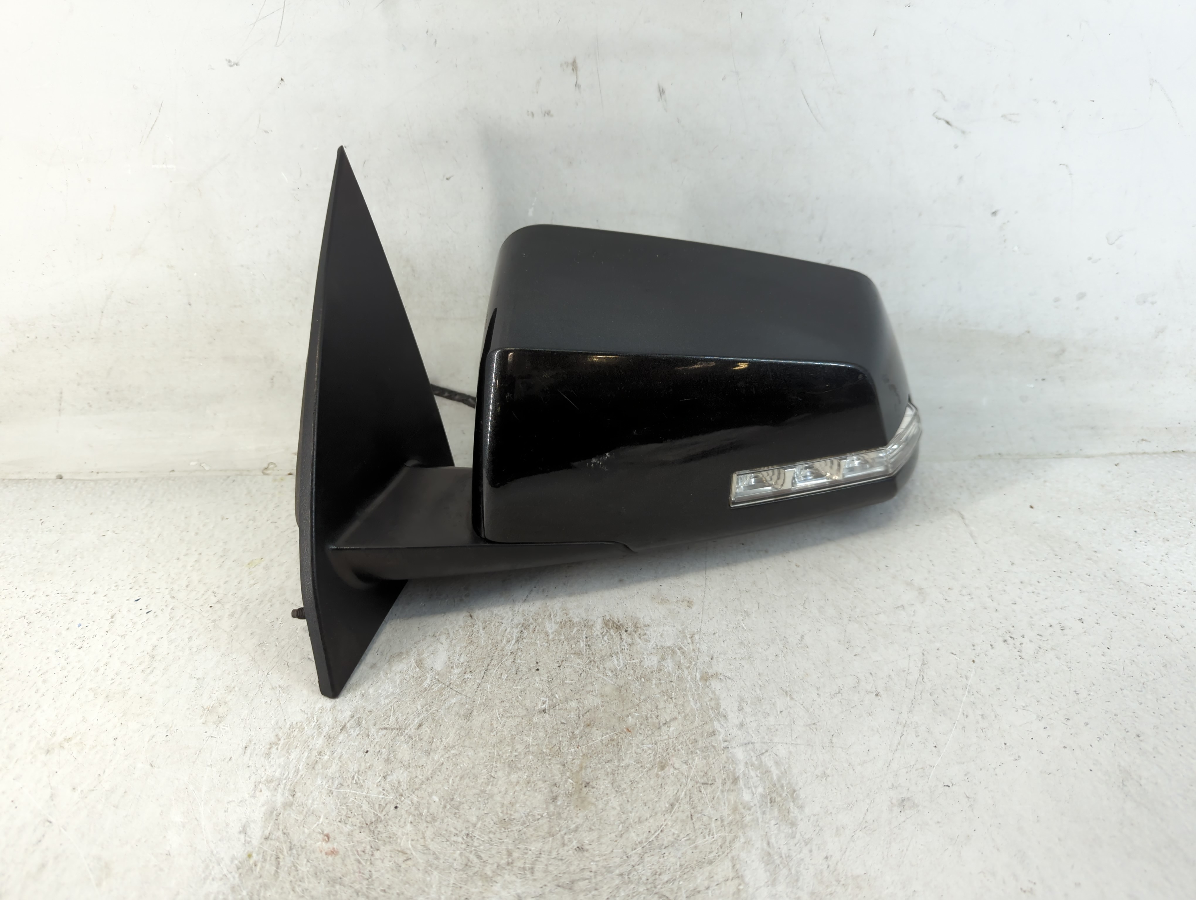 Picture of Chevrolet Traverse Passenger Right Side View Power Door Mirror Black 804348