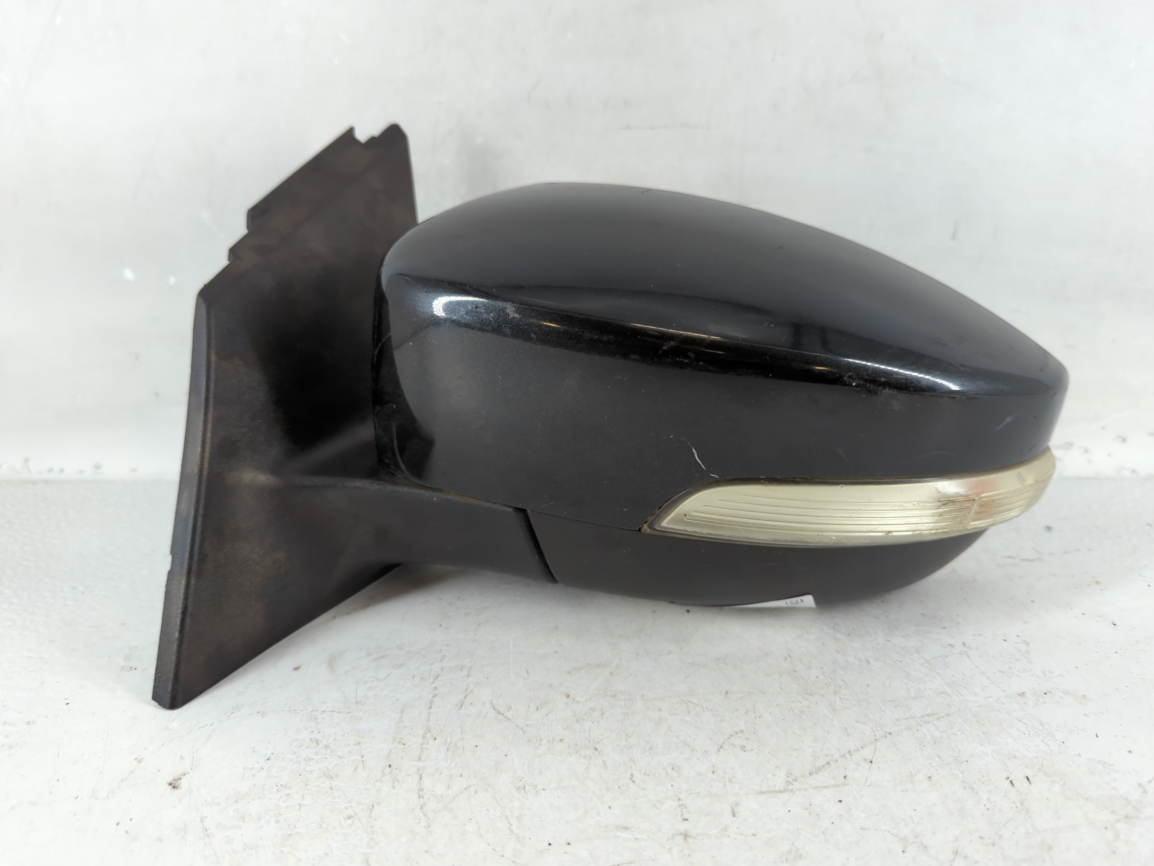 2012-2014 Ford Focus Driver Left Side View Power Door Mirror Black 804351 - Oemusedautoparts1.com