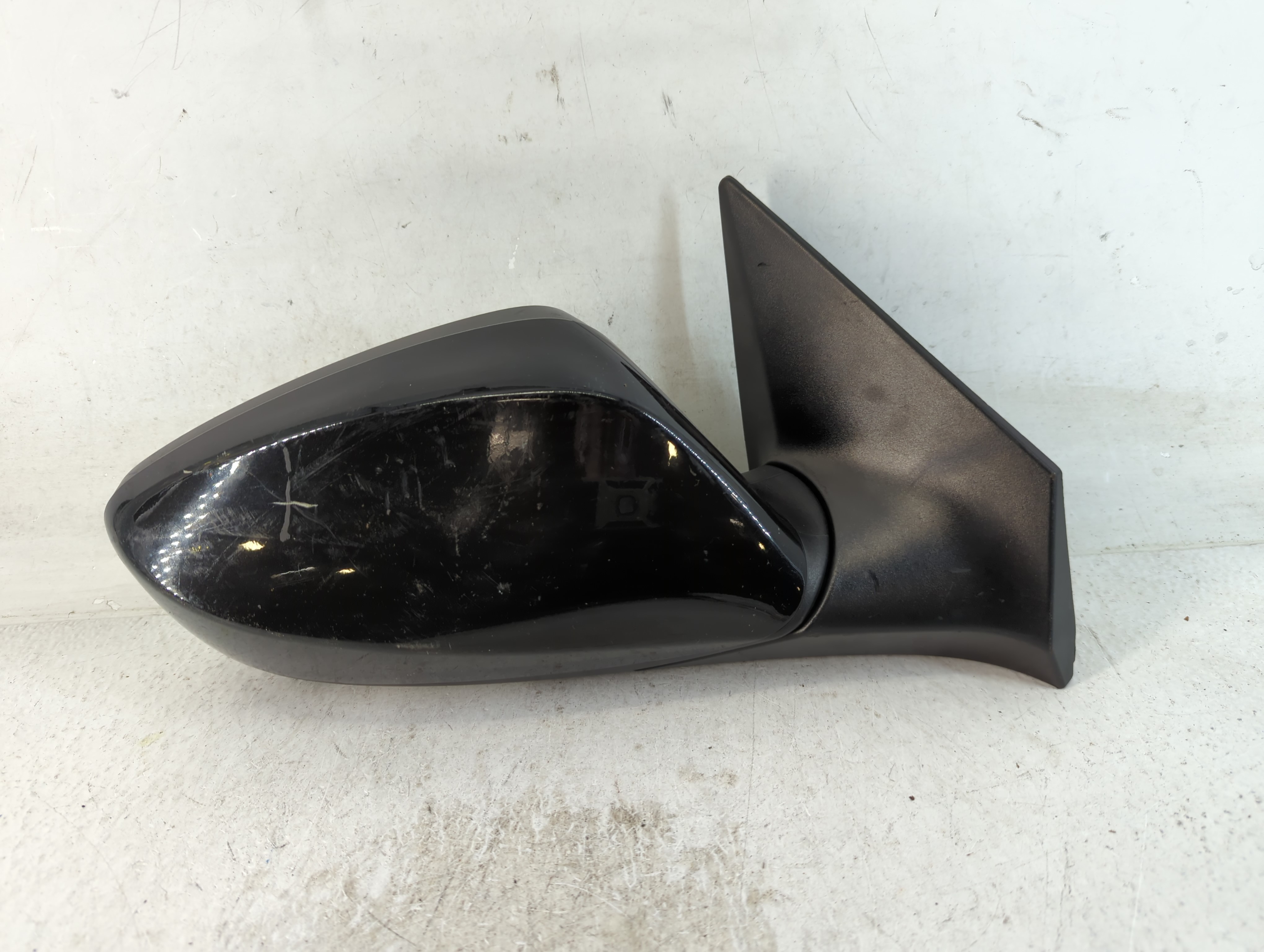 2014-2016 Hyundai Elantra Passenger Right Side View Power Door Mirror 804368 - Oemusedautoparts1.com