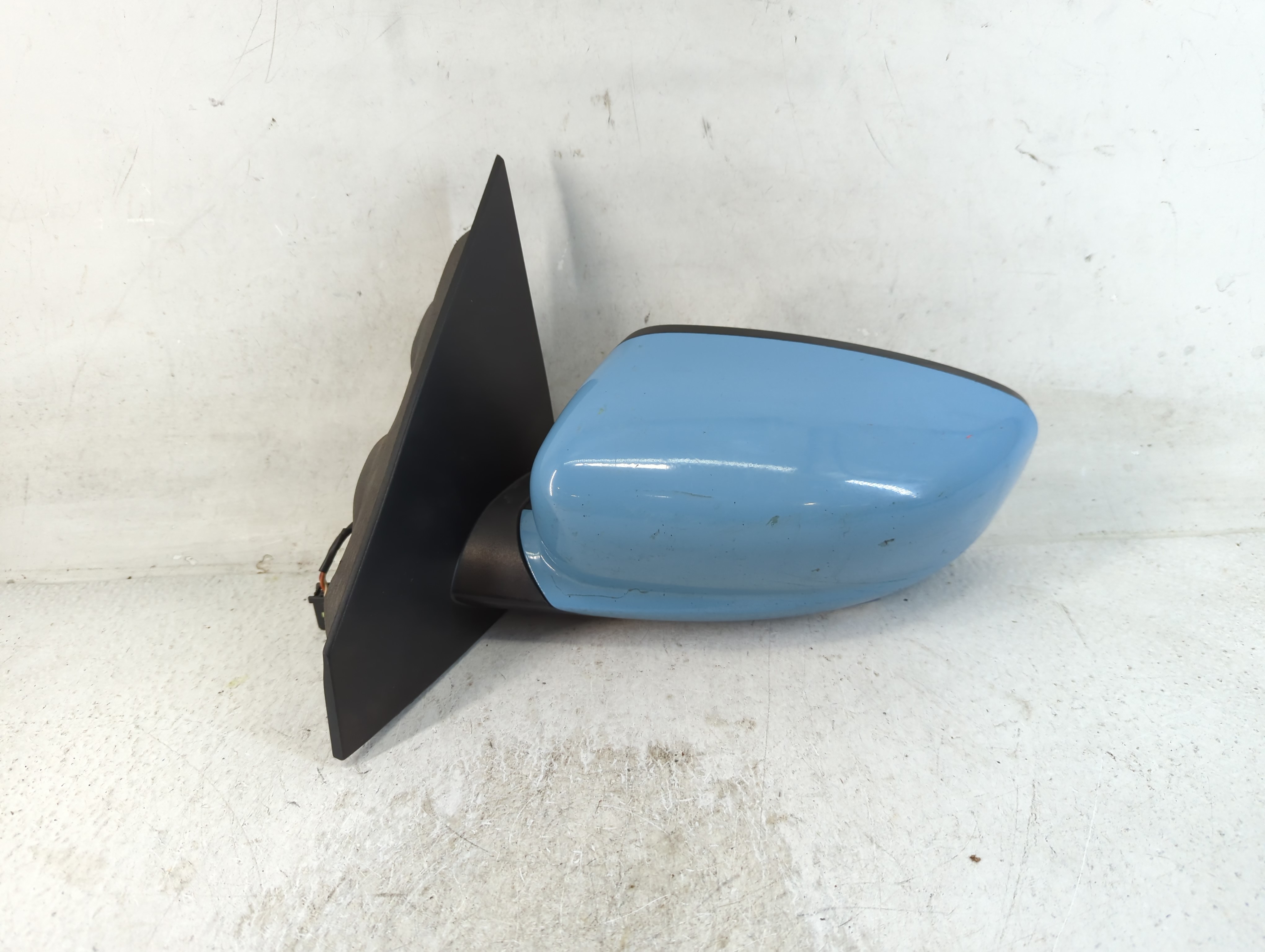 2013-2016 Dodge Dart Driver Left Side View Power Door Mirror Blue 804384 - Oemusedautoparts1.com