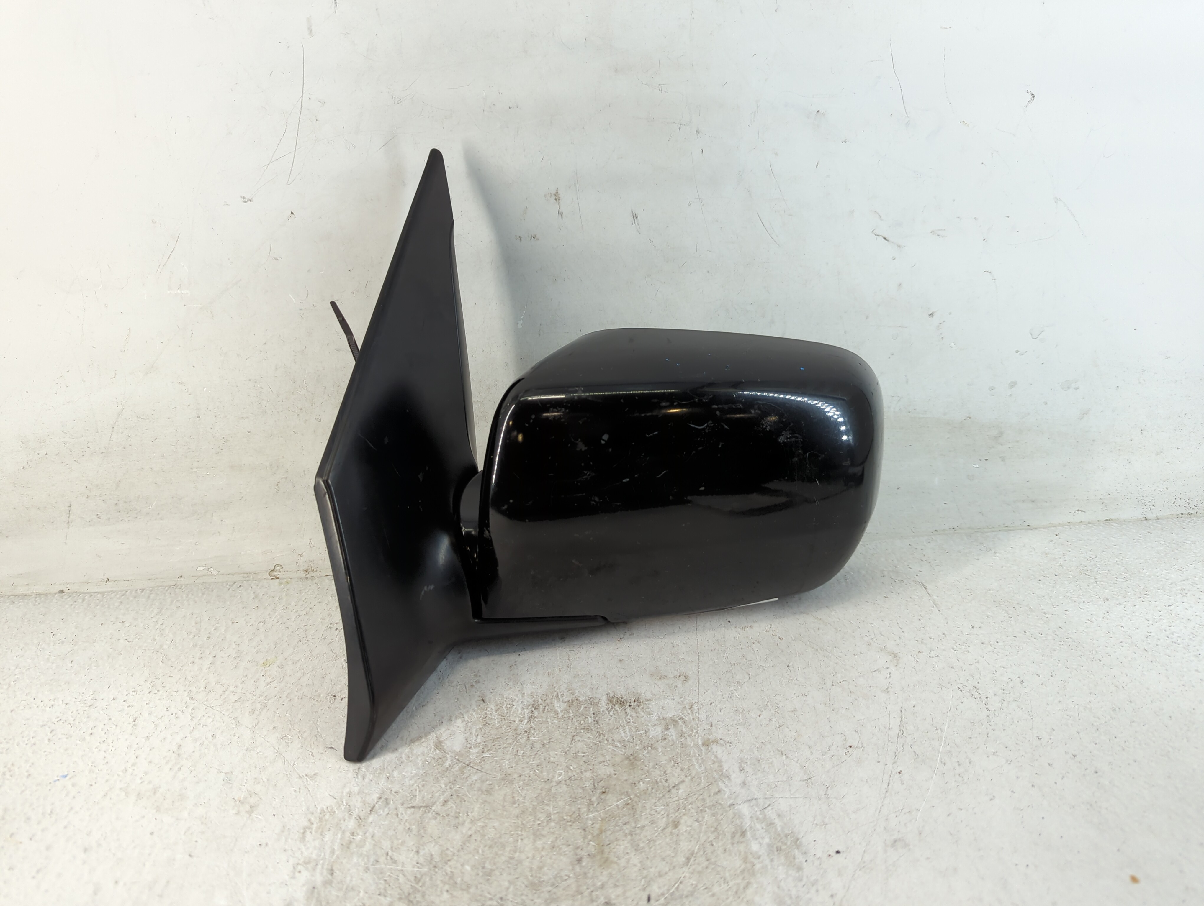 2003-2008 Honda Pilot Driver Left Side View Power Door Mirror Black 804396 - Oemusedautoparts1.com